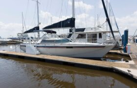 7486154 20200622174007651 1 XLARGE at Knot 10 Yacht Sales