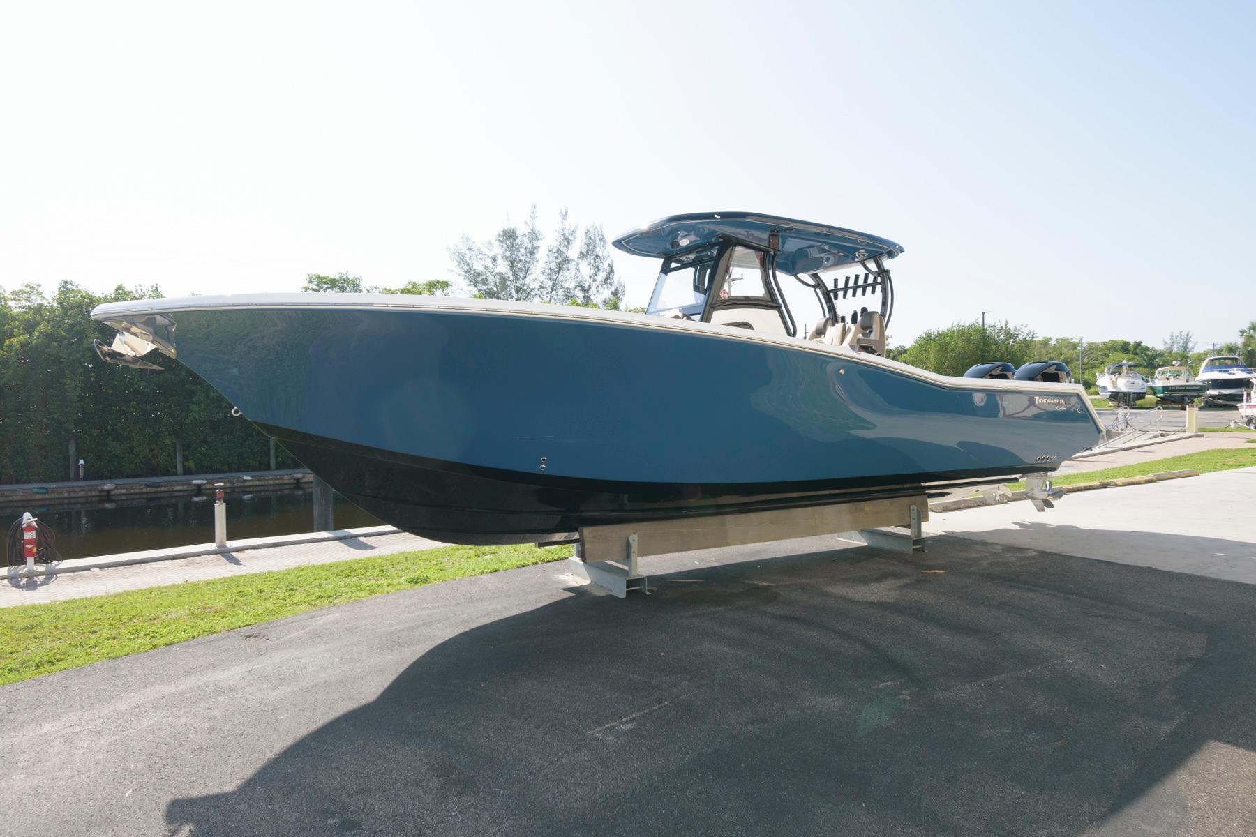 2023 Tidewater 320 CC Adventure