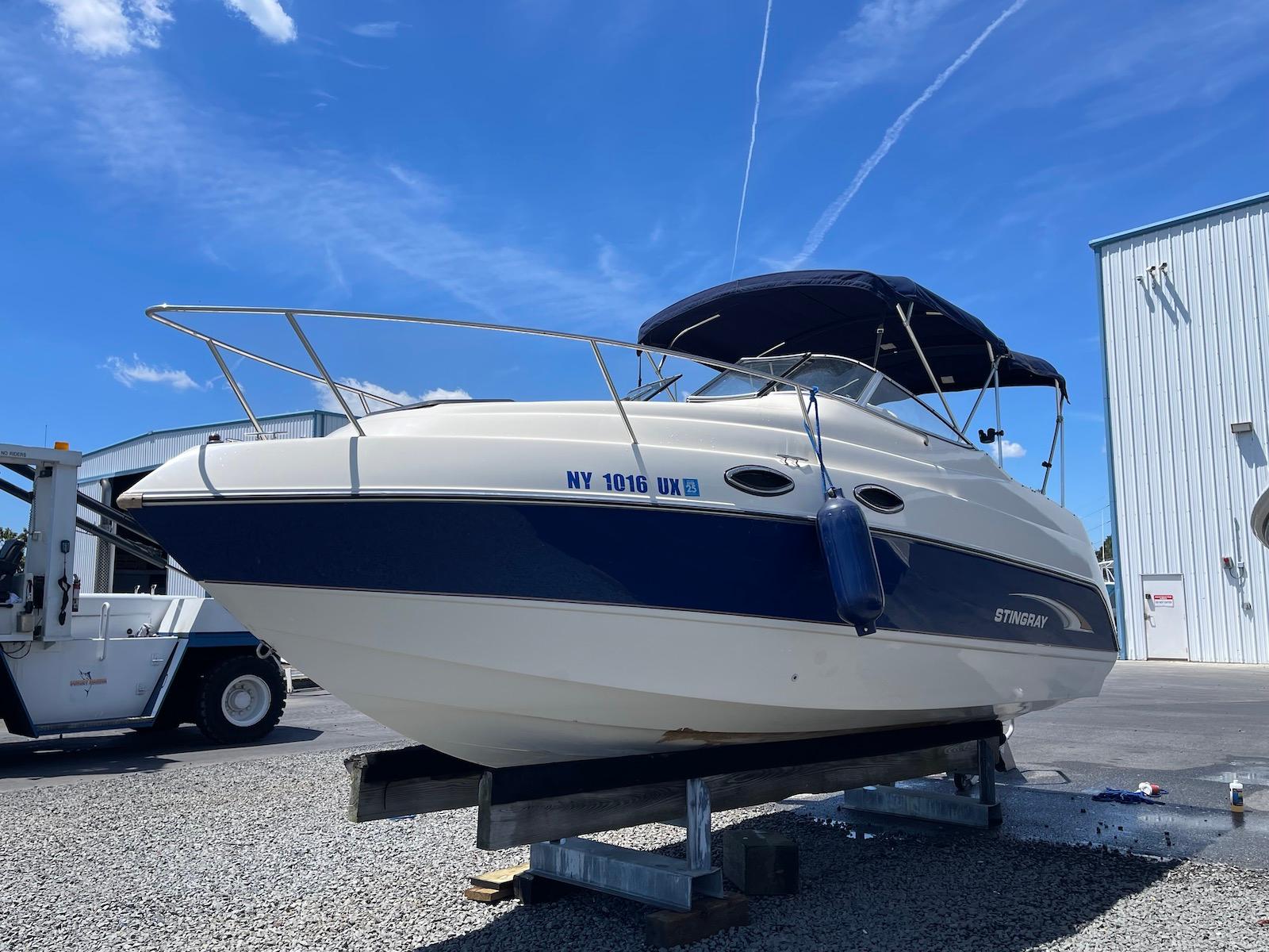 2001 Stingray 240 CS
