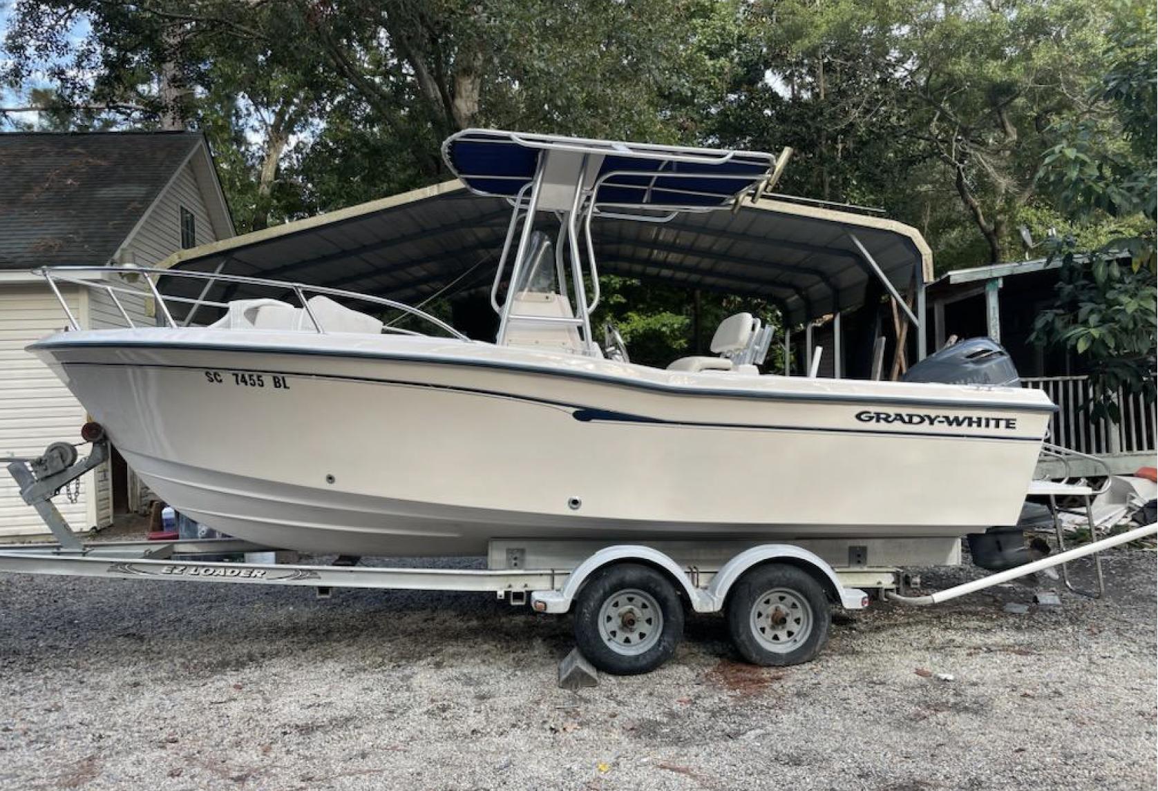 2001 Grady-White Escape 209