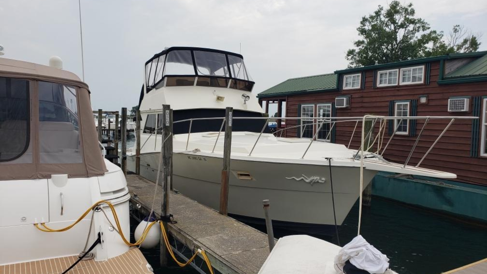 1983-viking-41-convertible-power-9714660-20250313121154504-1_XLARGE.jpg