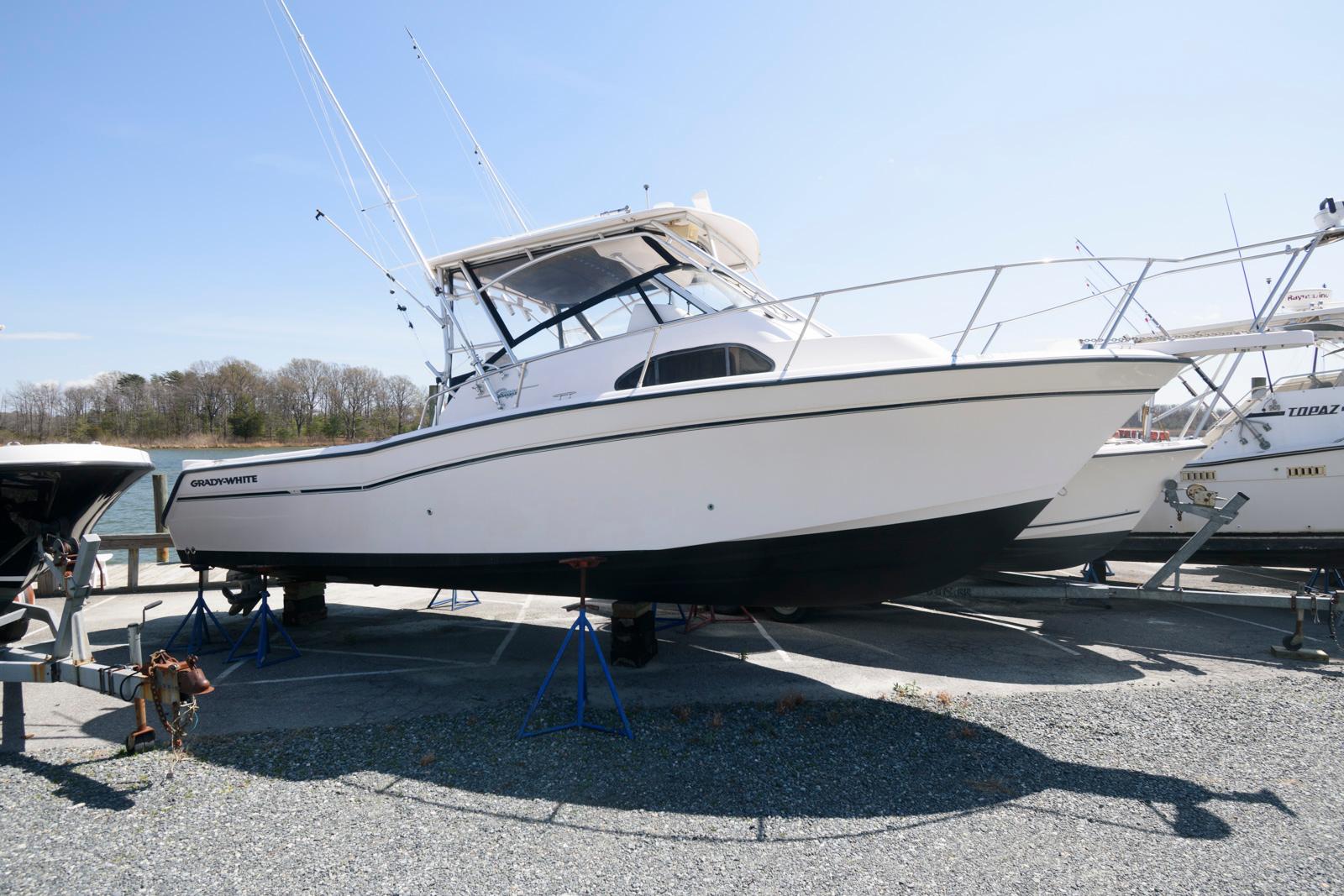 2000 Grady-White Marlin 300