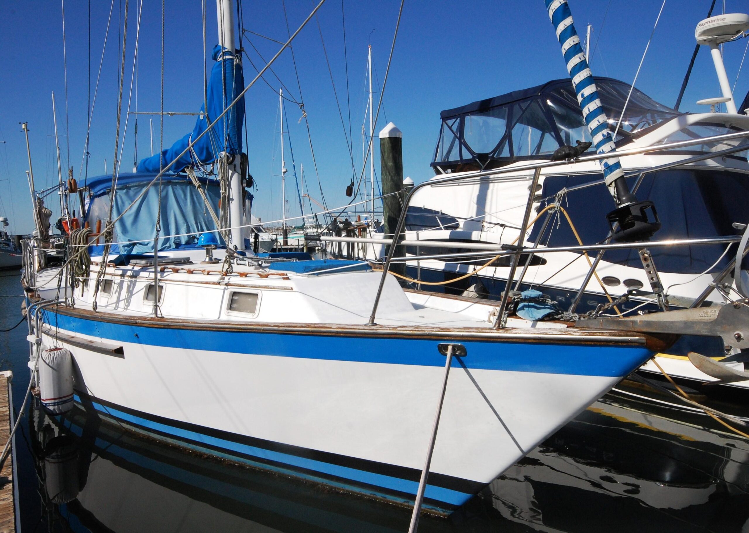 1981 Endeavour 40