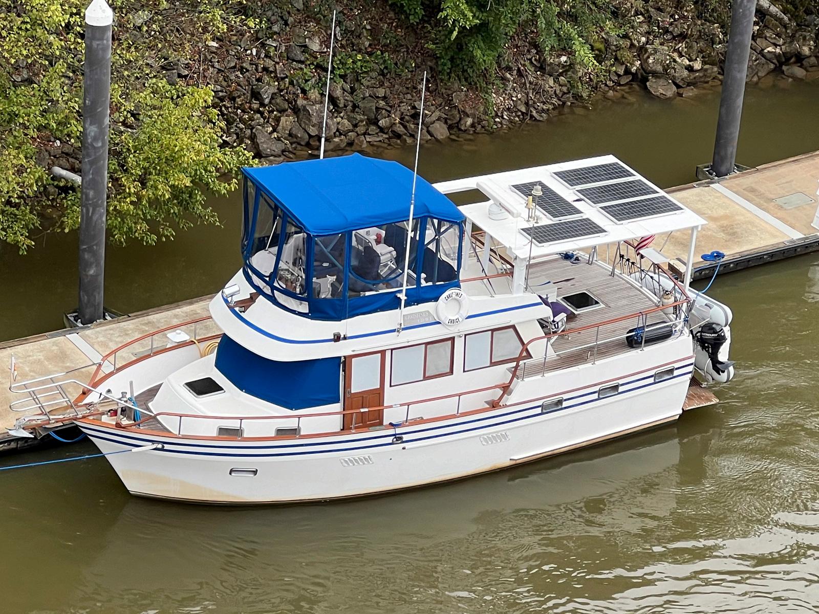 1983 Lindmark 39 Trawler