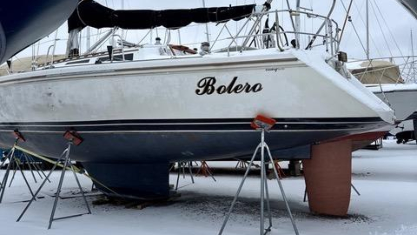 1989-catalina-42-mkii-sail-9758194-20250414080619910-1_XLARGE.jpg