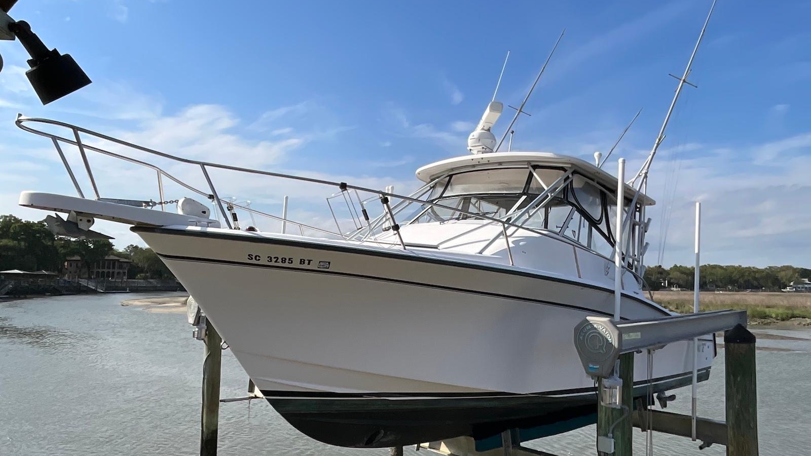 2002-grady-white-express-330-power-9774824-20250428174955293-1_XLARGE.jpg
