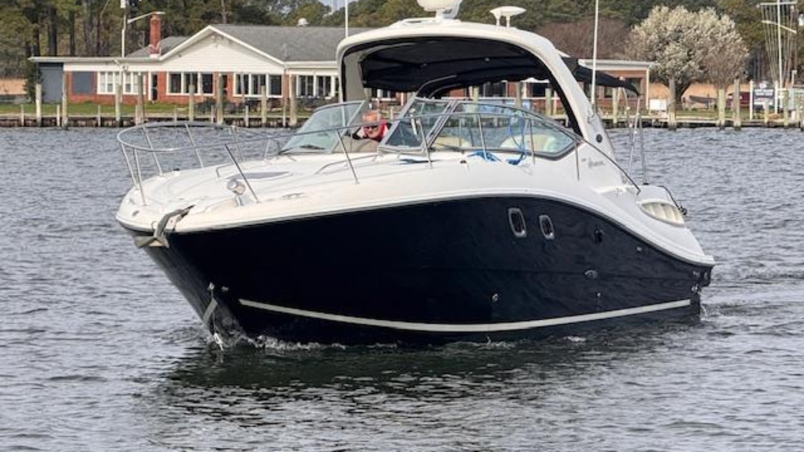 2008-sea-ray-330-sundancer-power-9741354-20250403134139453-1_XLARGE.jpg