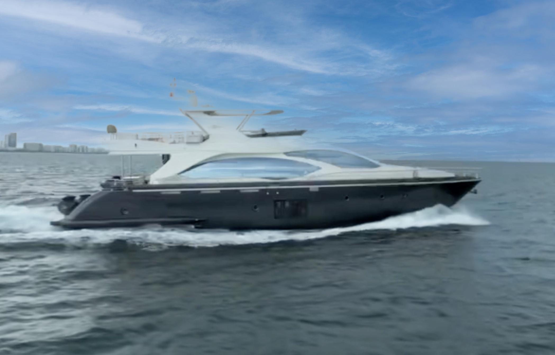 2013 Azimut 84 Flybridge Motor Yacht