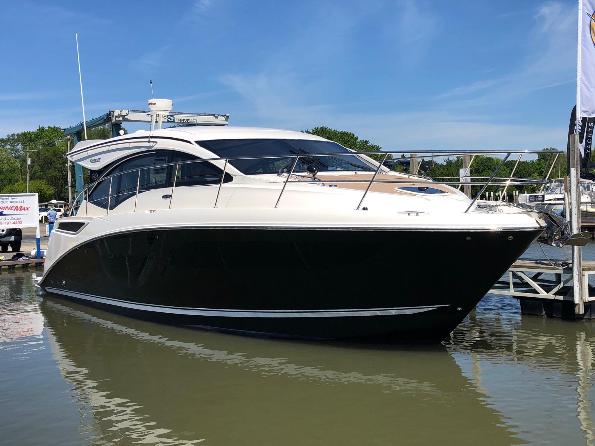 2016 Sea Ray 400 Sundancer