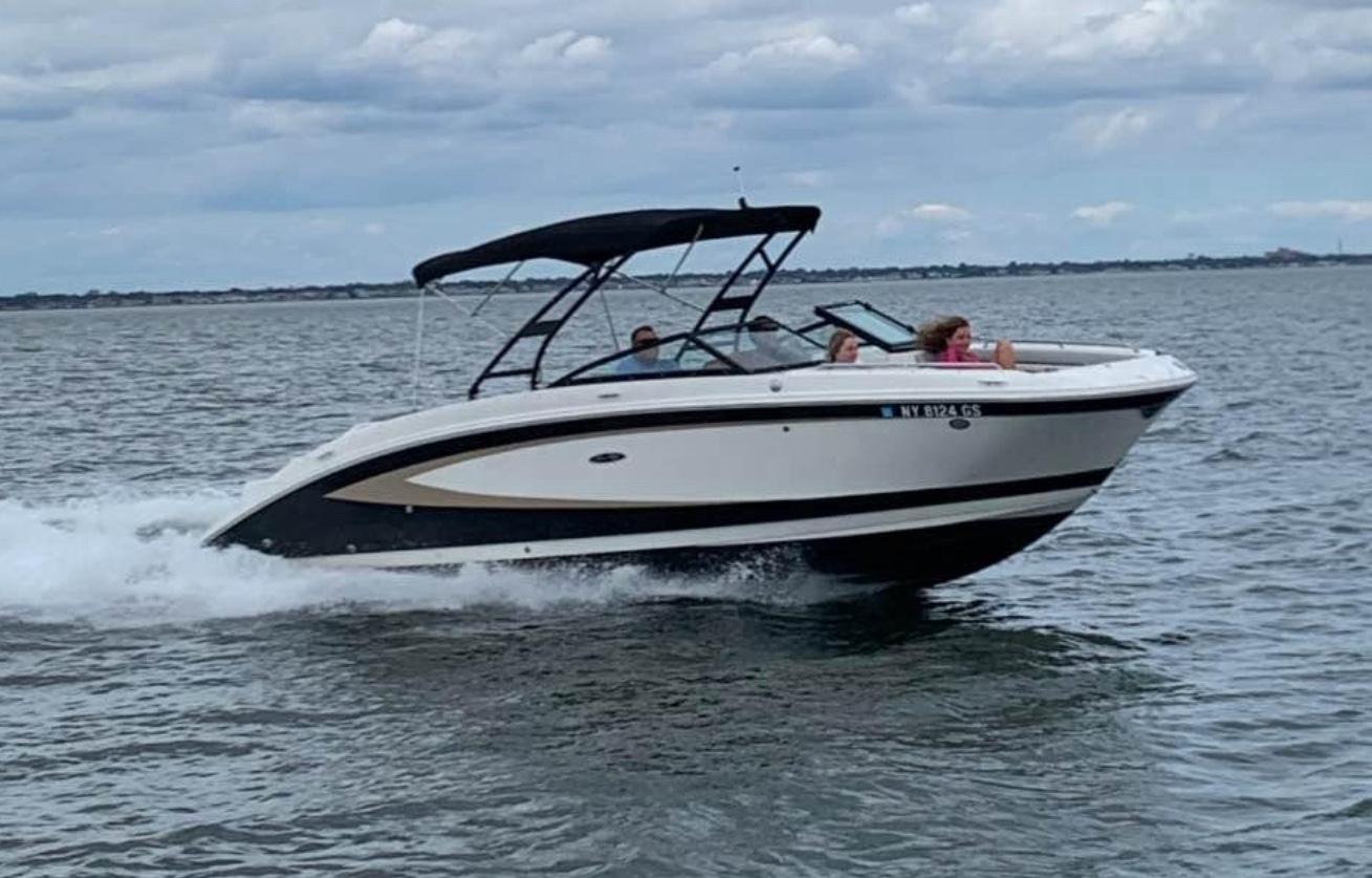 2016 Sea Ray SDX 270