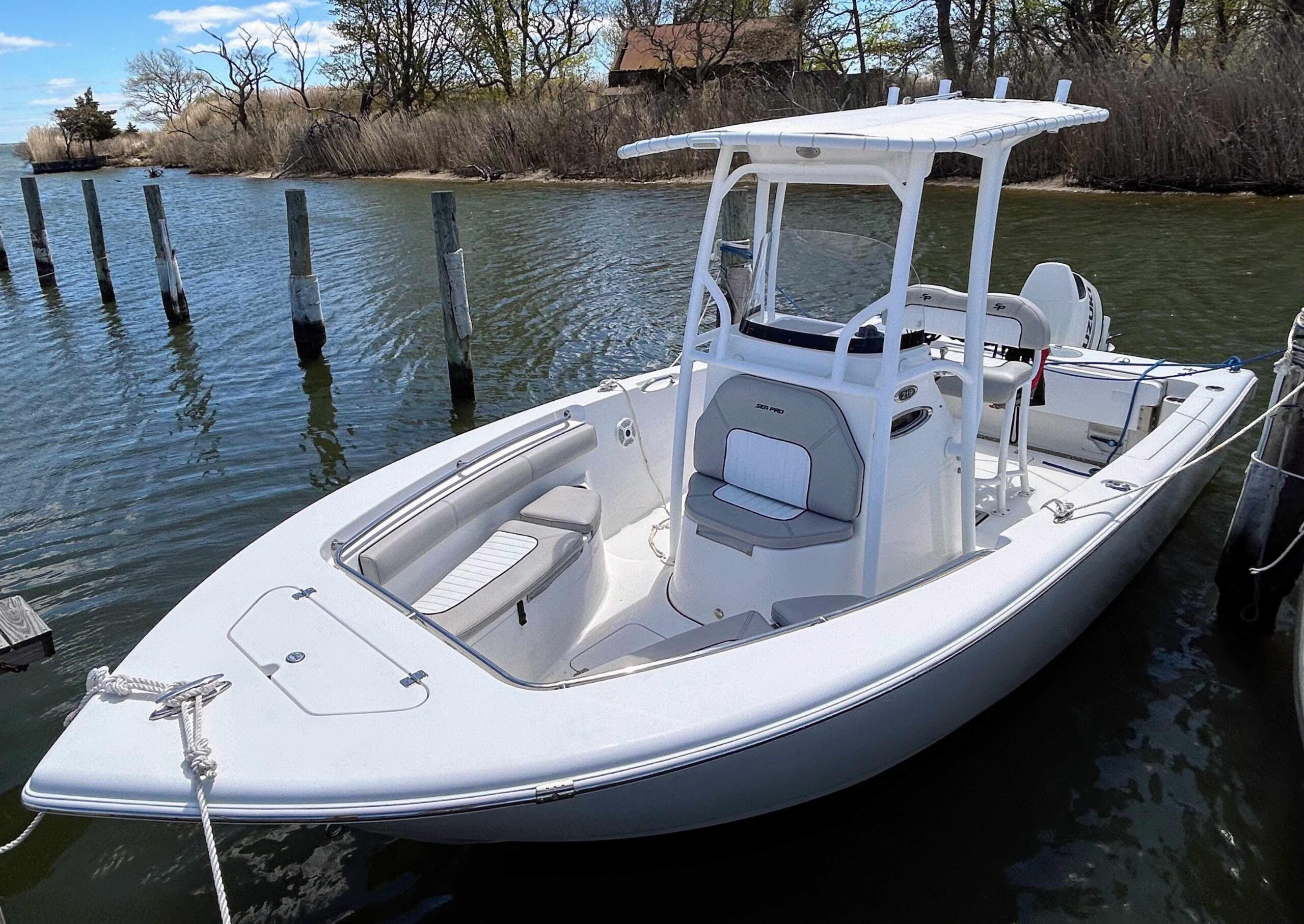 2017 Sea Pro 219 Center Console