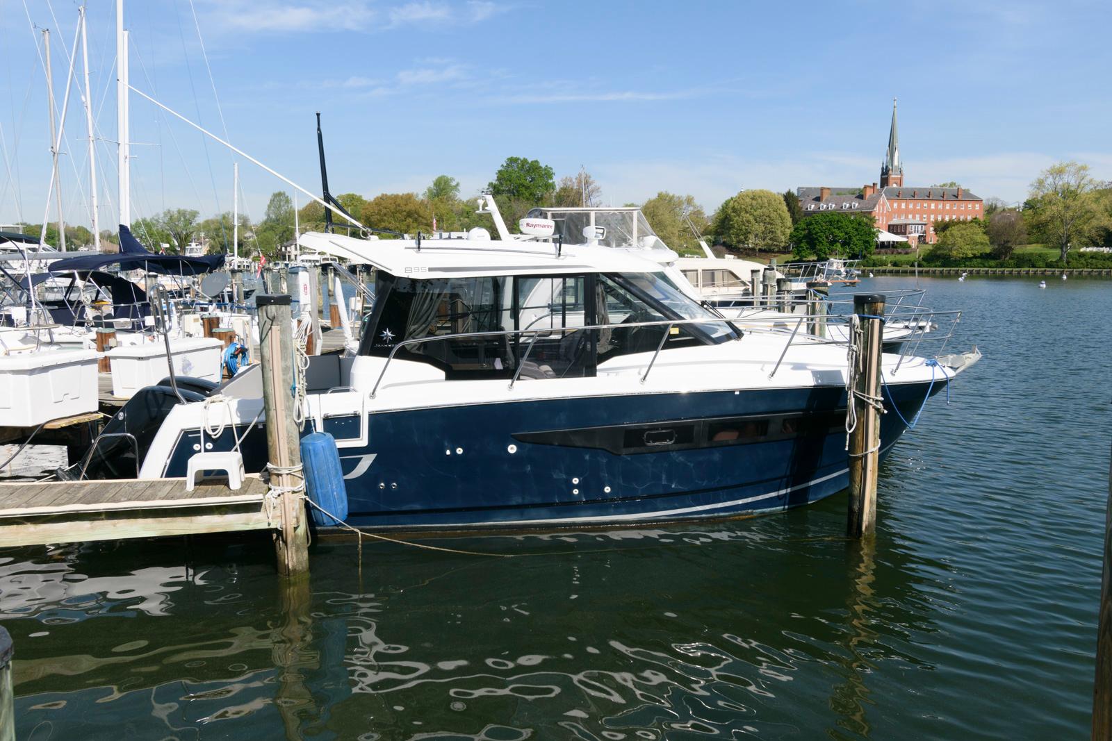 2019 Jeanneau NC 895