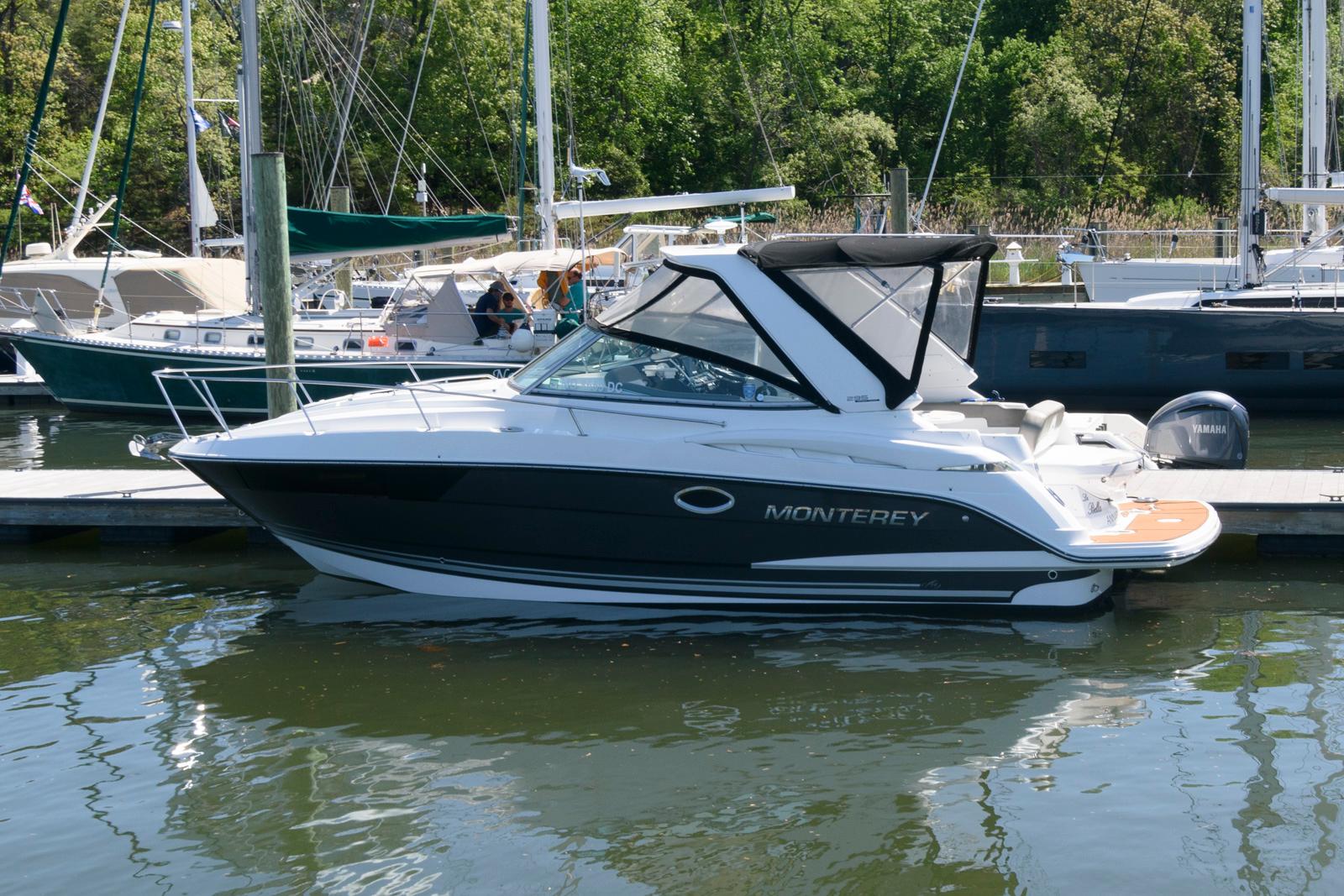 2019 Monterey 295 Sport Yacht