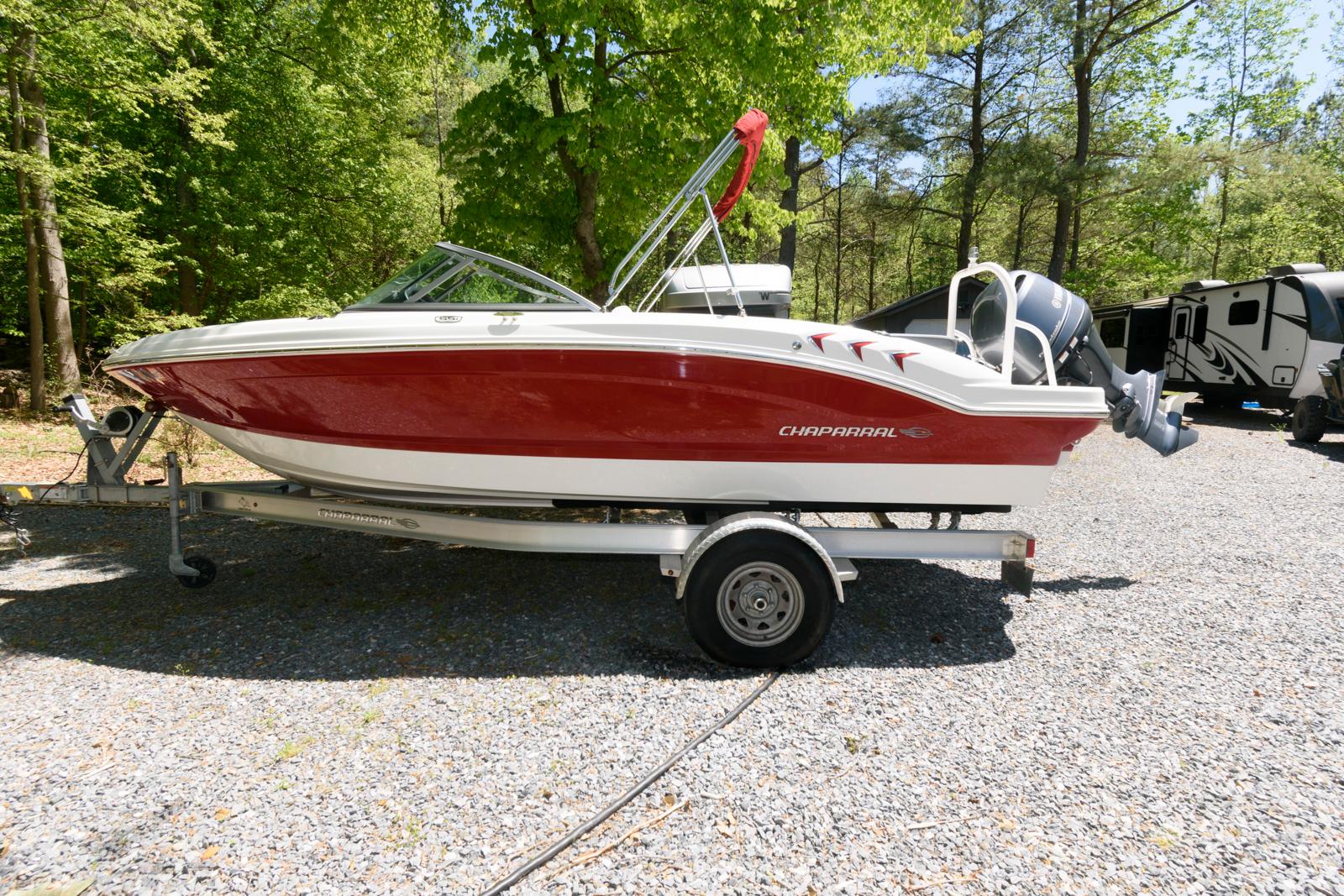 2020 Chaparral 19 SSi OB