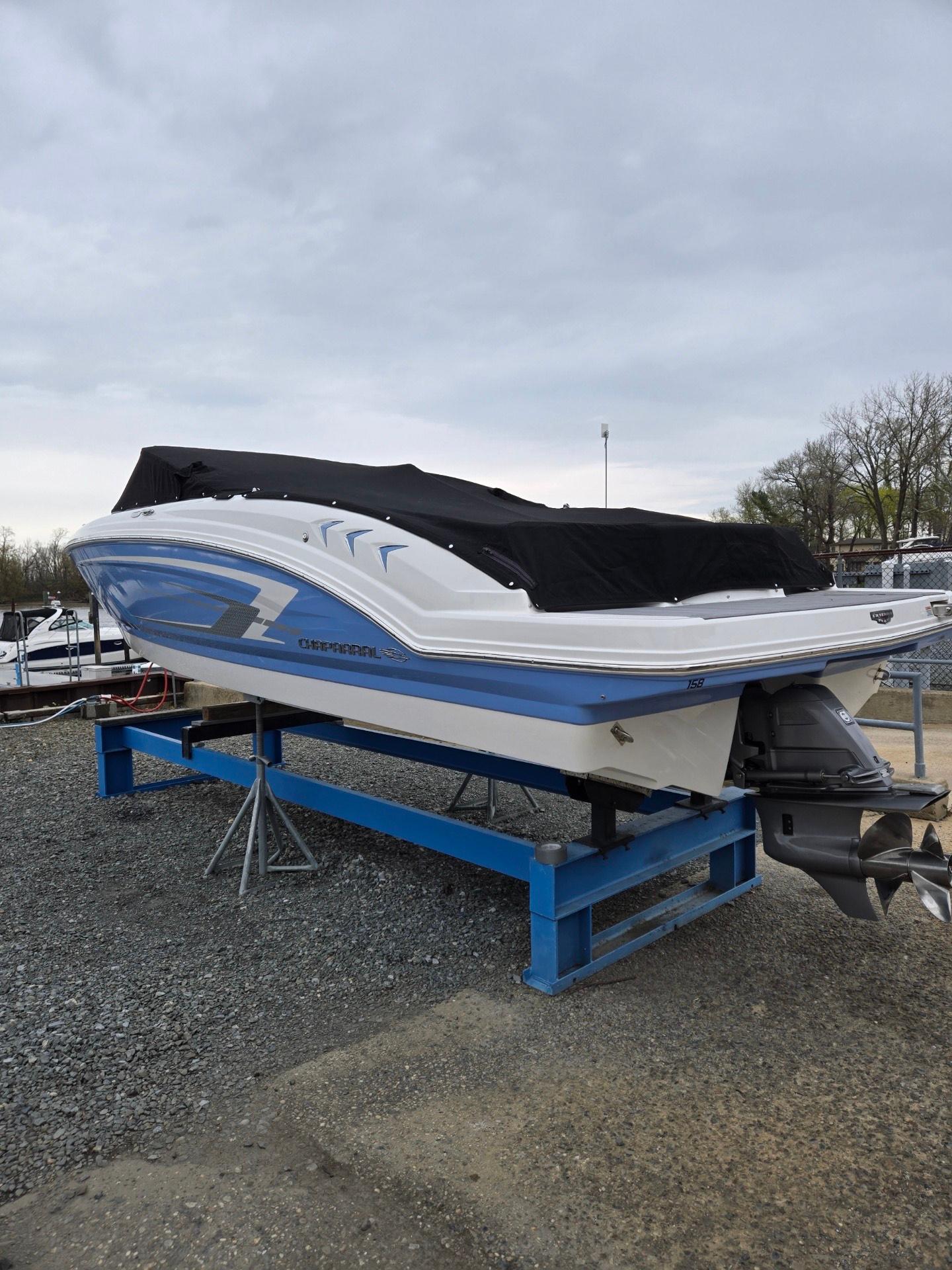 2022 Chaparral 23 SSi
