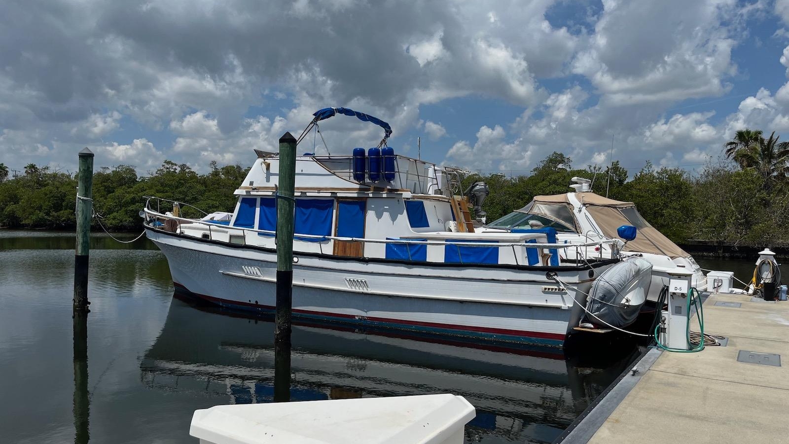 1982-marine-trader-44-aft-cabin-power-9806038-20250522120418728-1_XLARGE.jpg