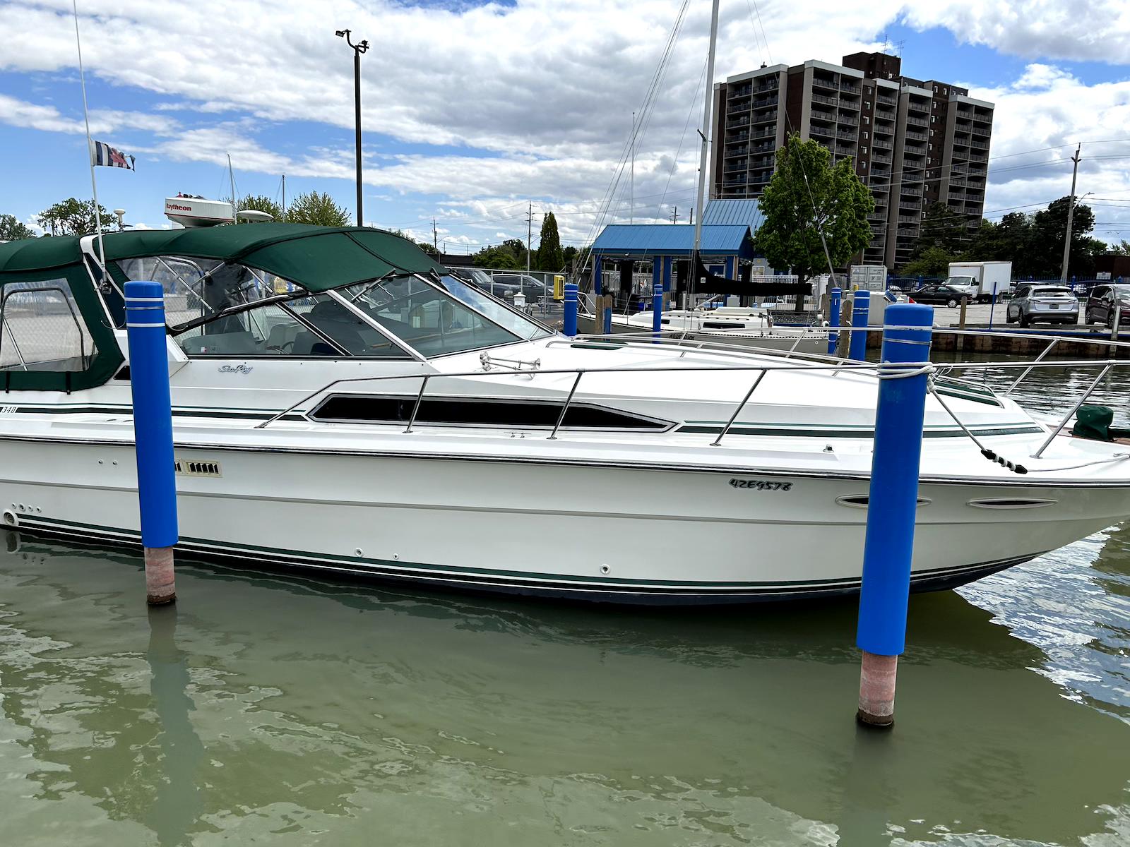 1989 Sea Ray 340 Express Cruiser