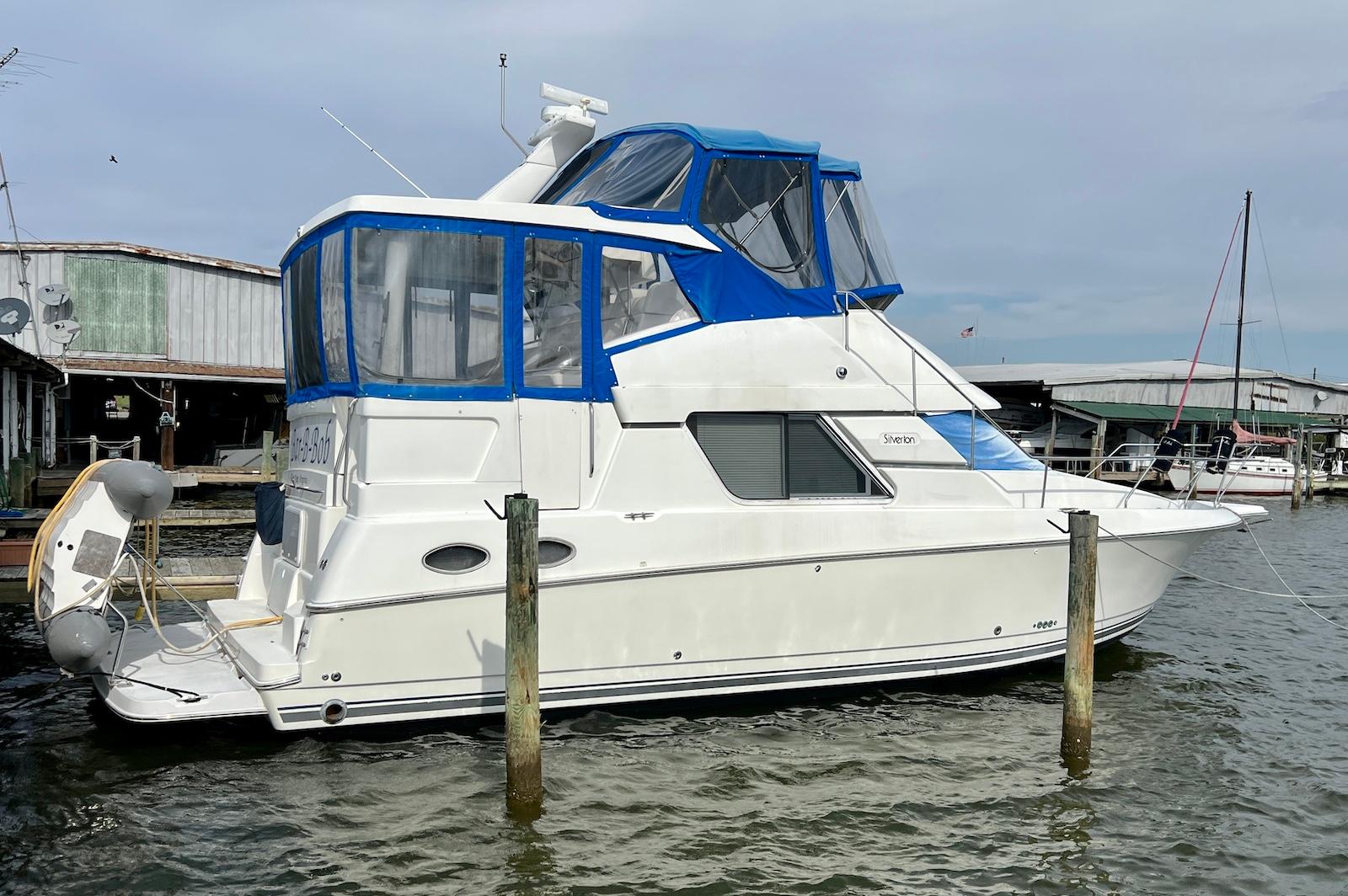 1997 Silverton 372 Motor Yacht