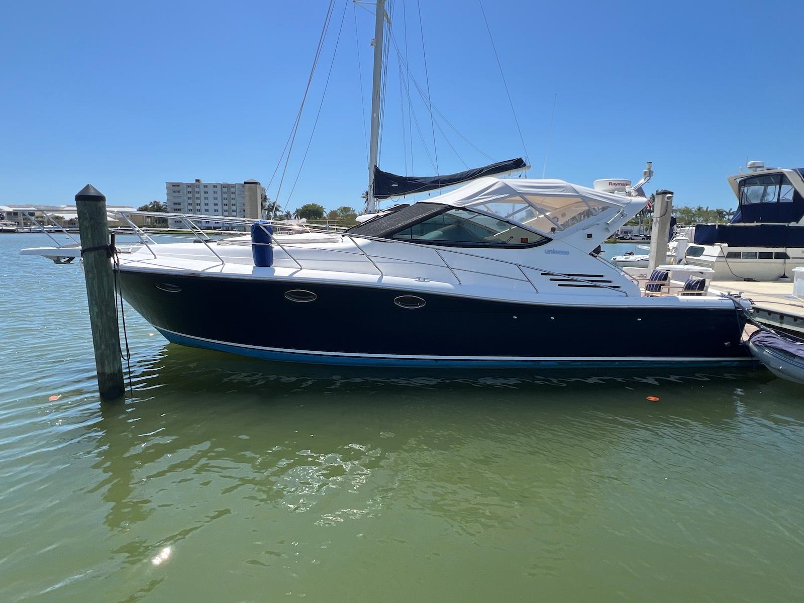 2001 Uniesse 42 Open