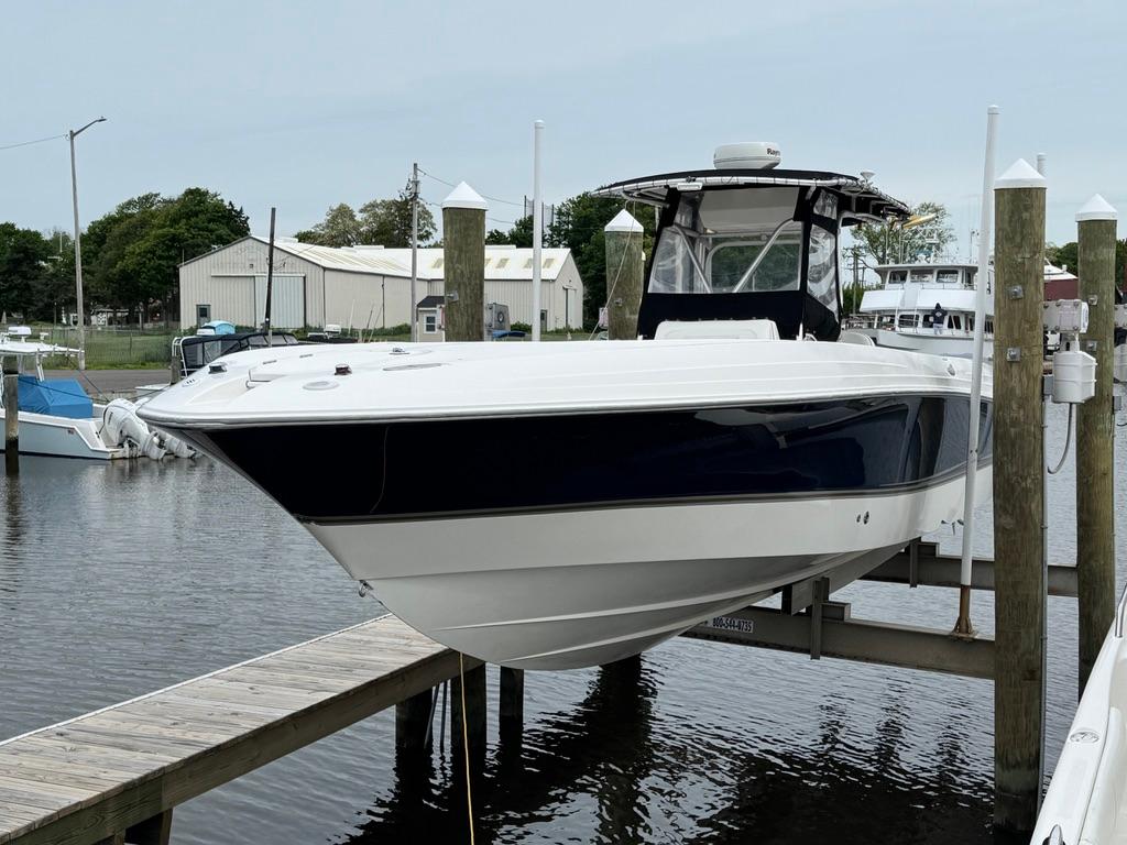 2004 Wellcraft Scarab Fisherman CCF 35