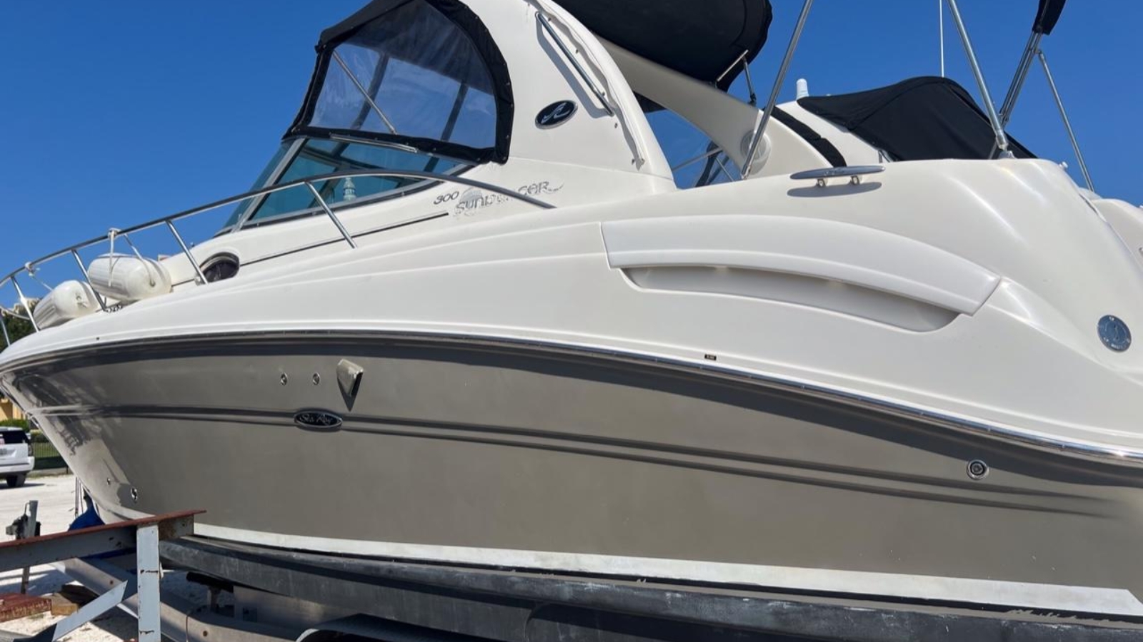 2006-sea-ray-300-sundancer-power-9820332-20250529172344243-1_XLARGE.jpg