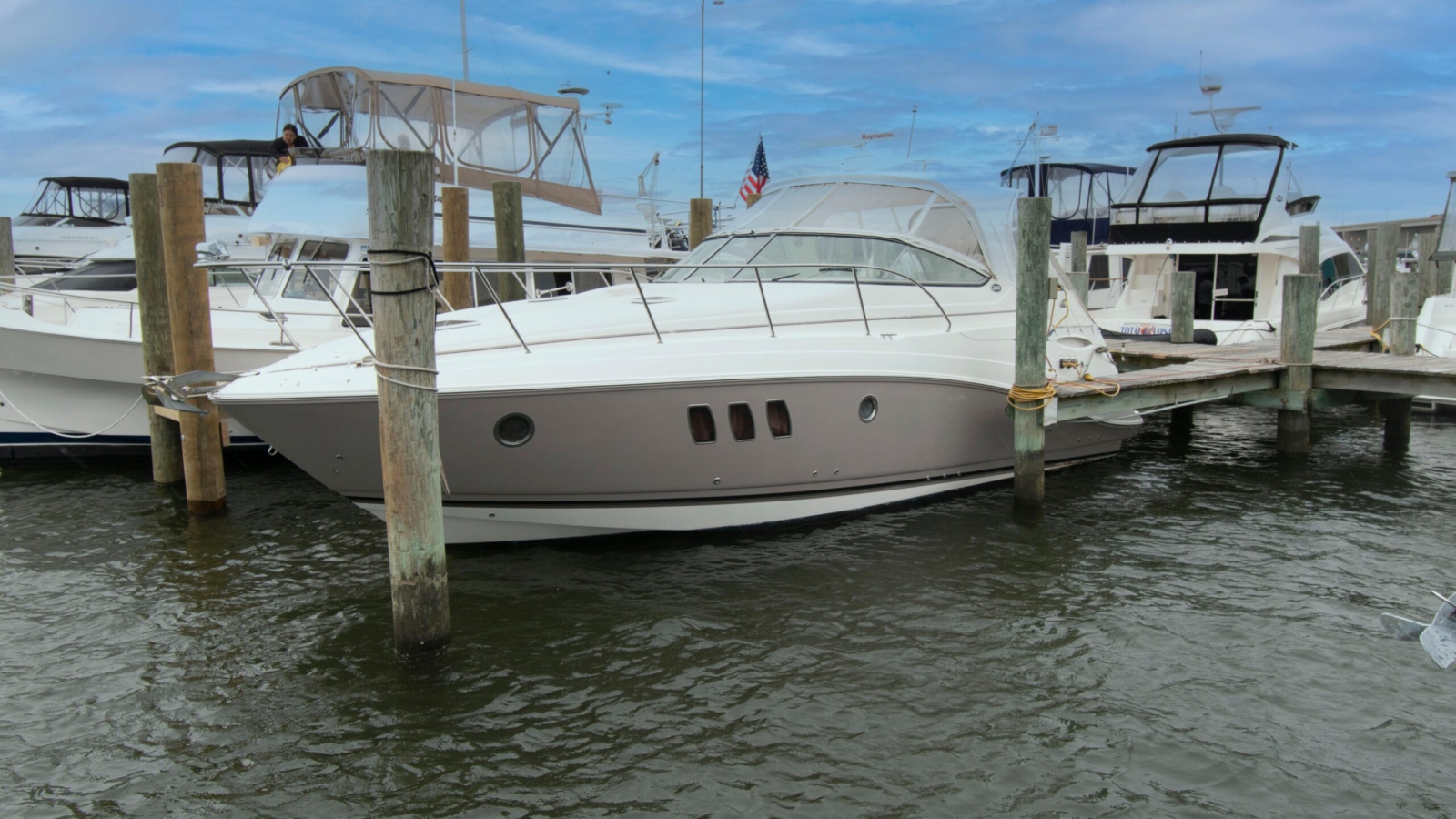 2009-rinker-360-express-cruiser-power-9817606-20250528081958506-1_XLARGE.jpg