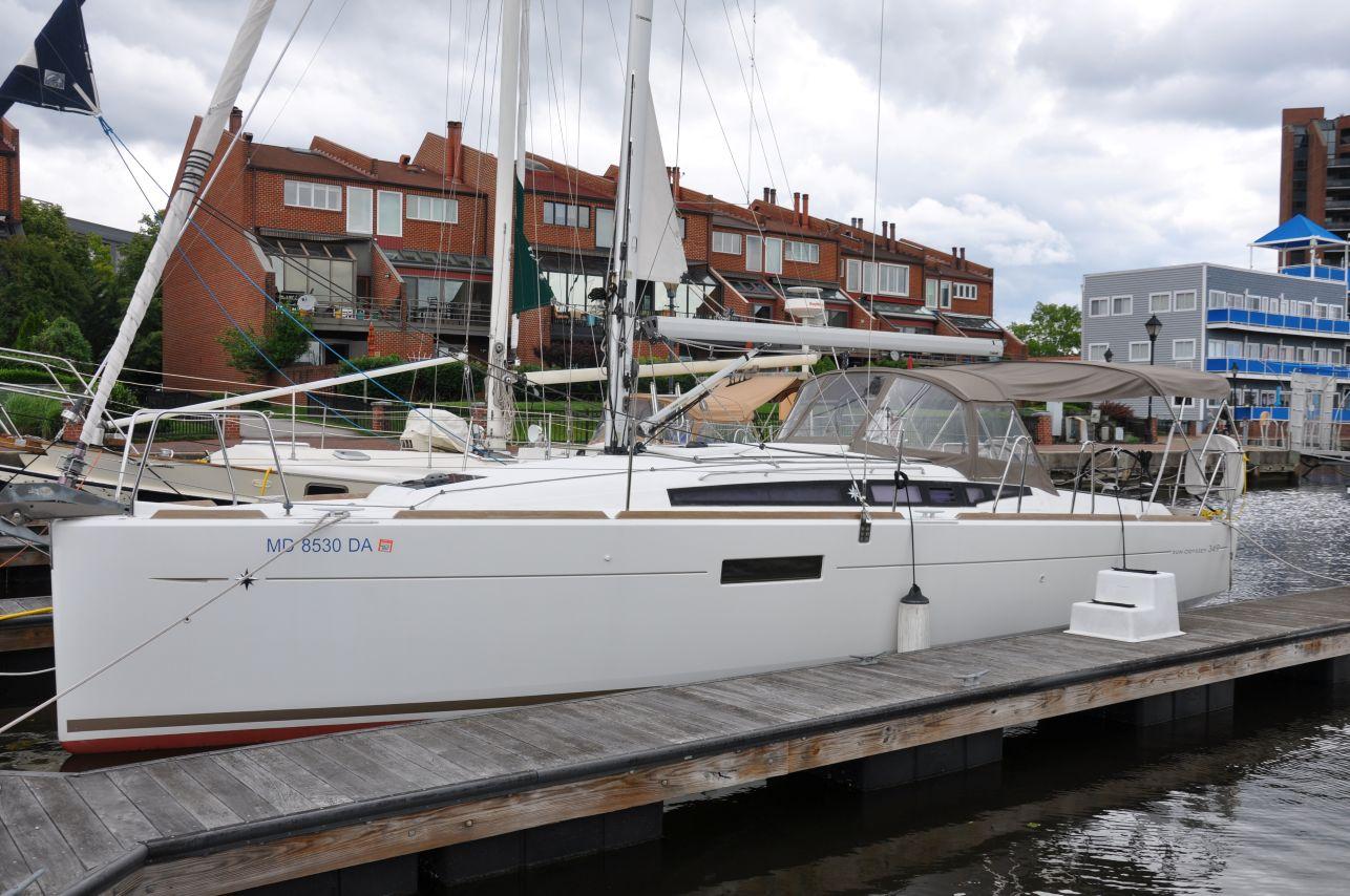 2016 Jeanneau Sun Odyssey 349