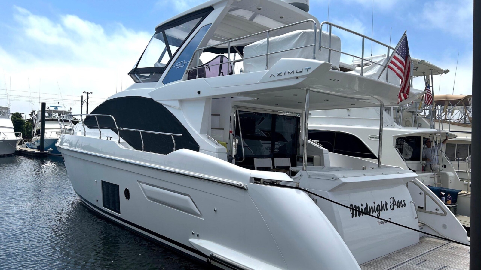 2022-azimut-fly-50-power-9800784-20250520063819656-1_XLARGE.jpg