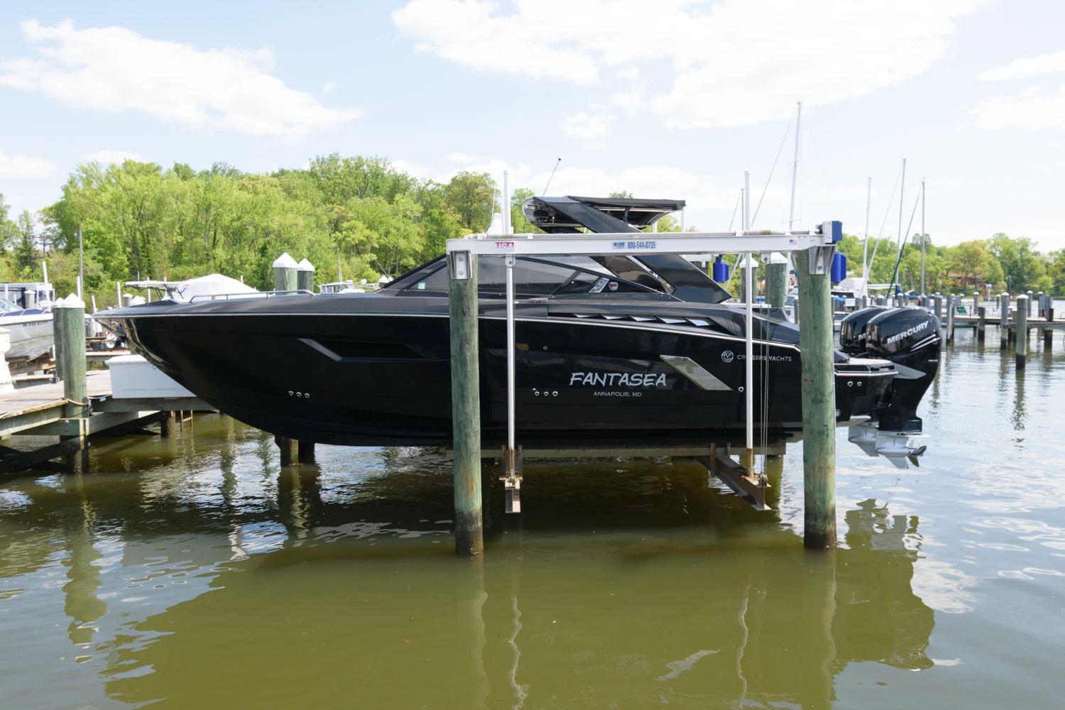 2020 Cruisers Yachts 338 SS OB