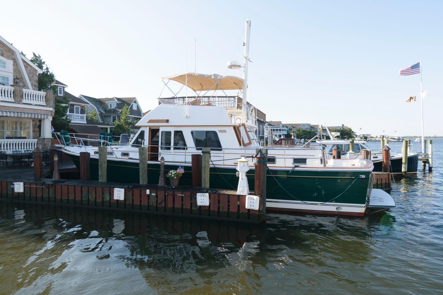 2000 Sabreline 47 Motor Yacht