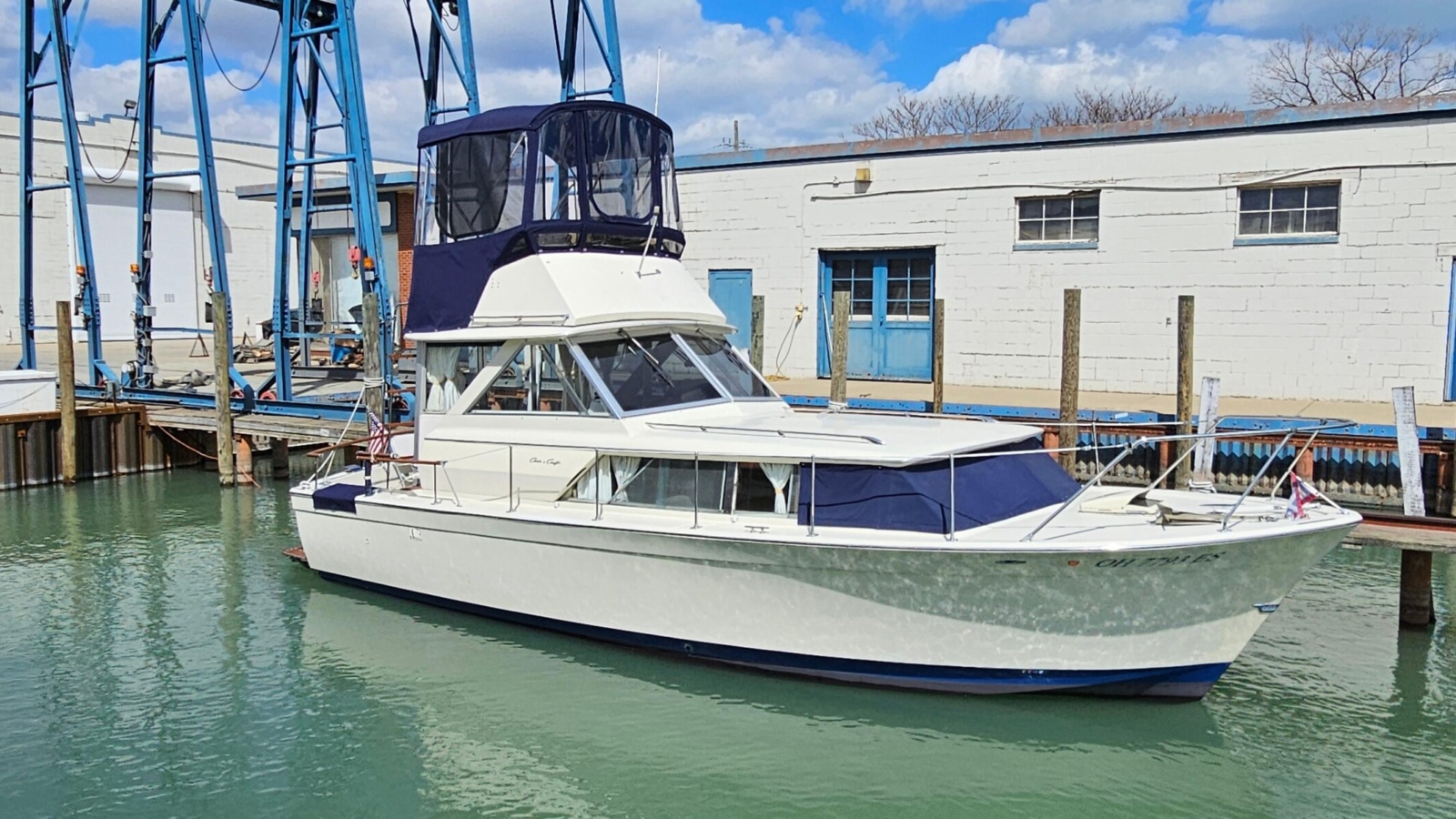 1969-chris-craft-31-commander-power-9011380-20250408132302912-1_XLARGE.jpg