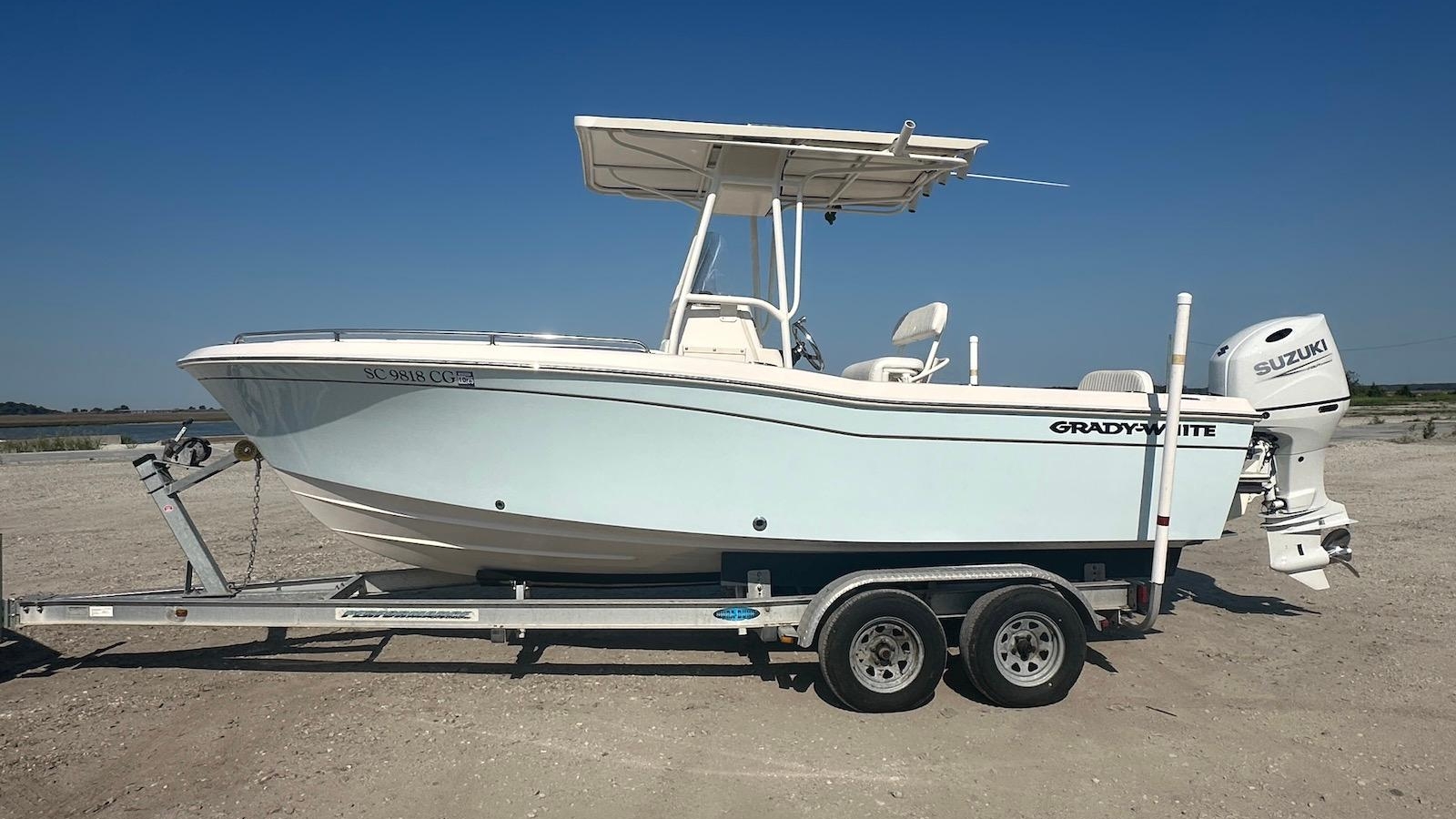 2001-grady-white-escape-209-power-9831783-20250609165108523-1_XLARGE.jpg