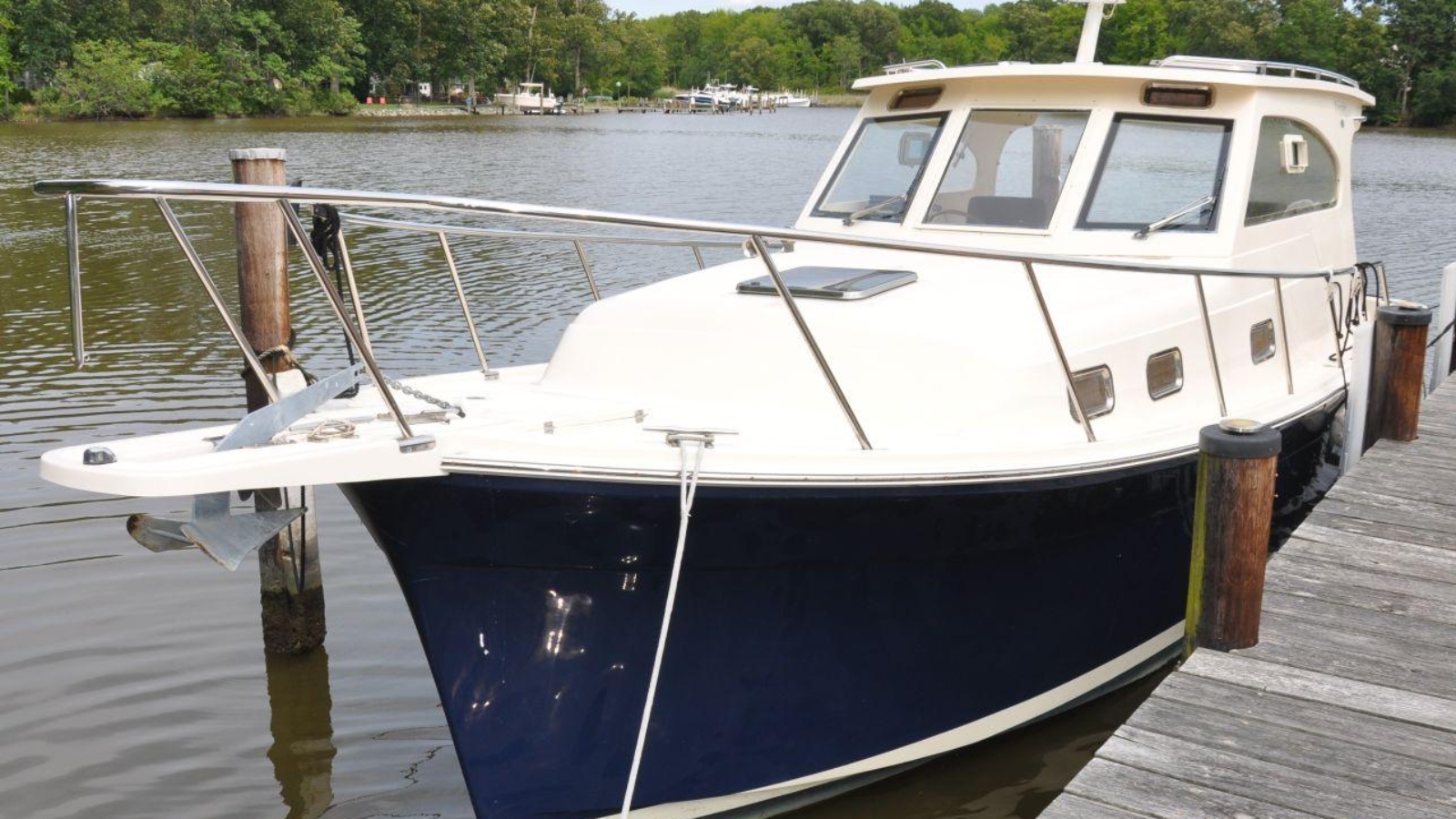 2003-mainship-pilot-30-ii-sedan-power-9851893-20250625100944575-1.jpg