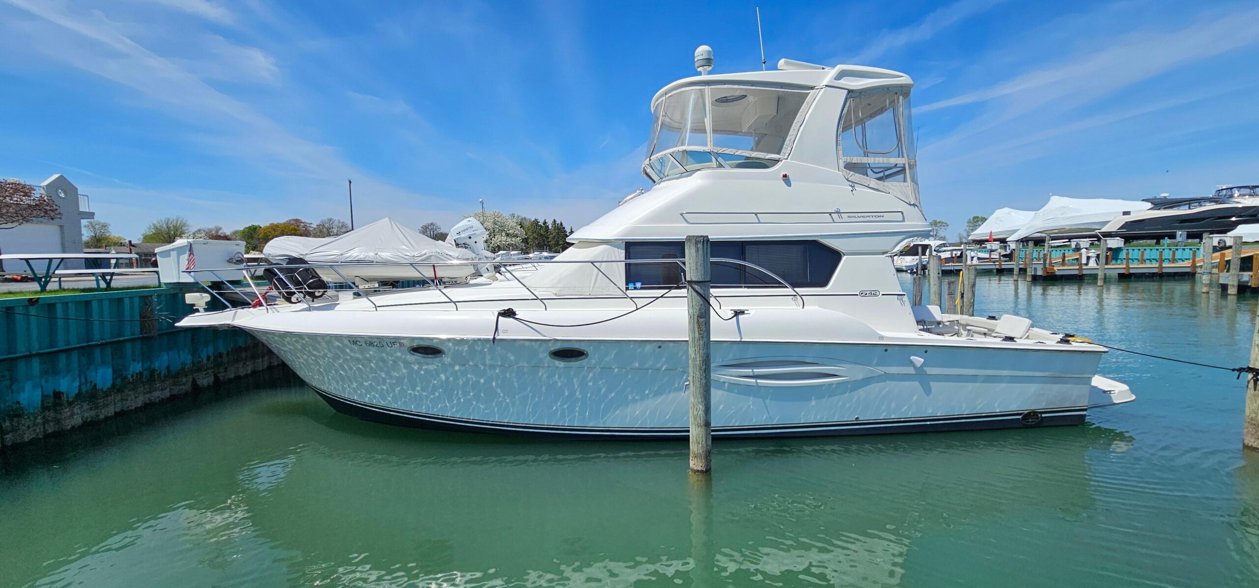 2003 Silverton 42 Convertible