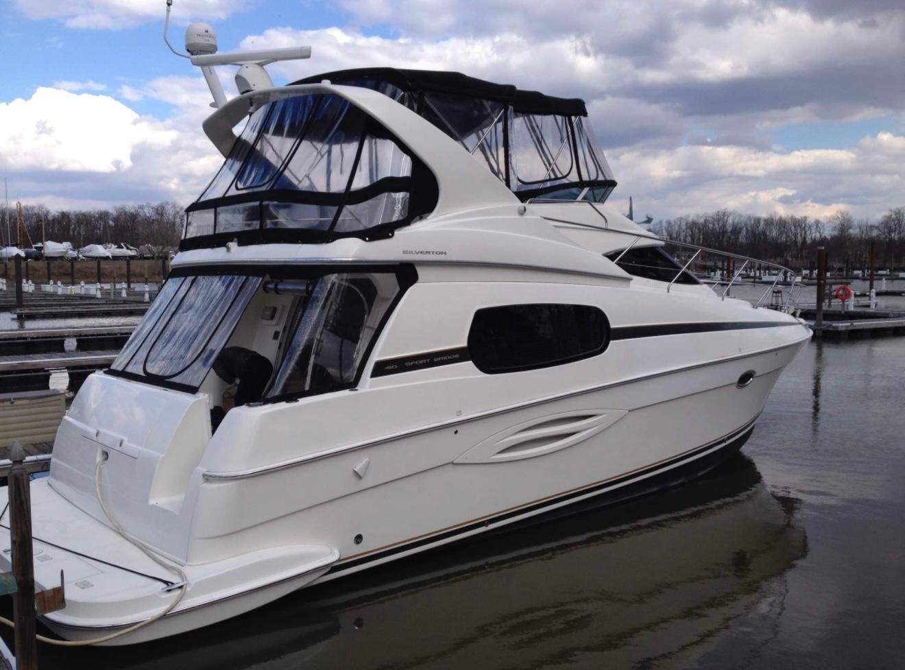 2004 Silverton 410 Sport Bridge