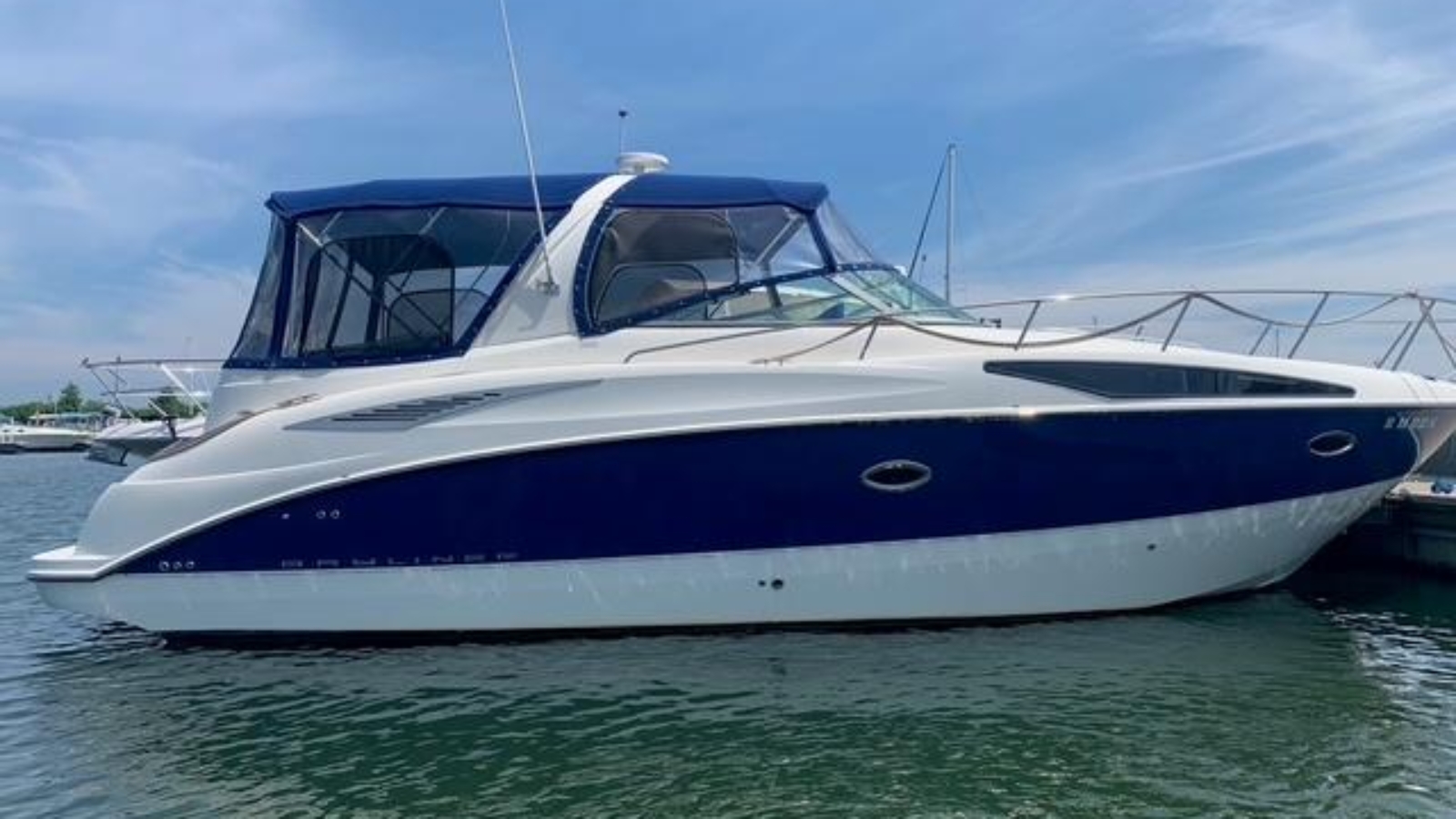 2007-bayliner-325-power-9795996-20250516042600408-1_XLARGE.jpg