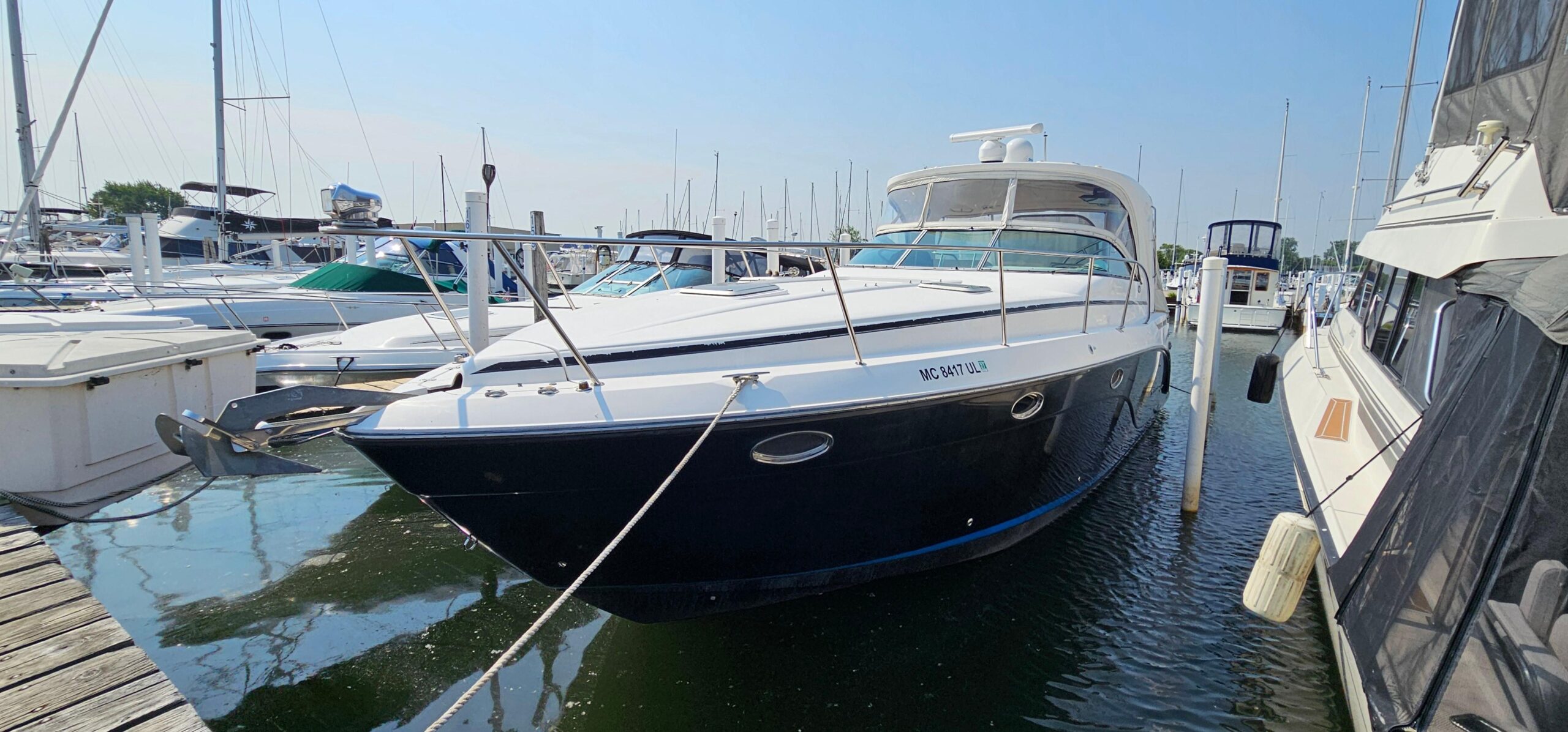 2009 Rinker 400 Express Cruiser