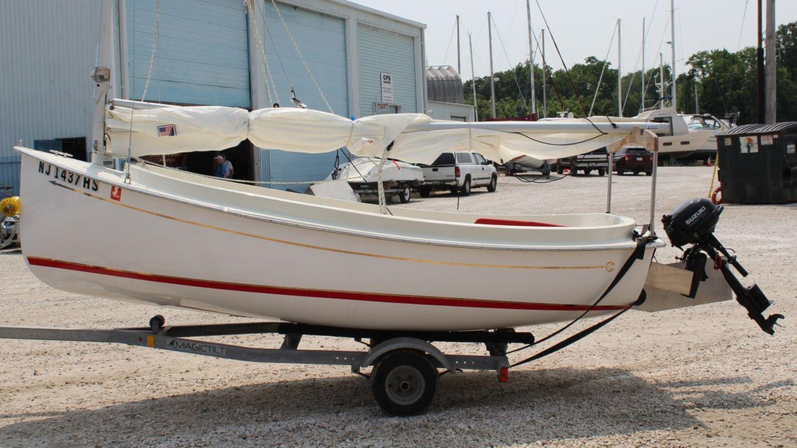 2023-com-pac-hutchins-14-sail-9837614-20250613024143317-1_XLARGE.jpg