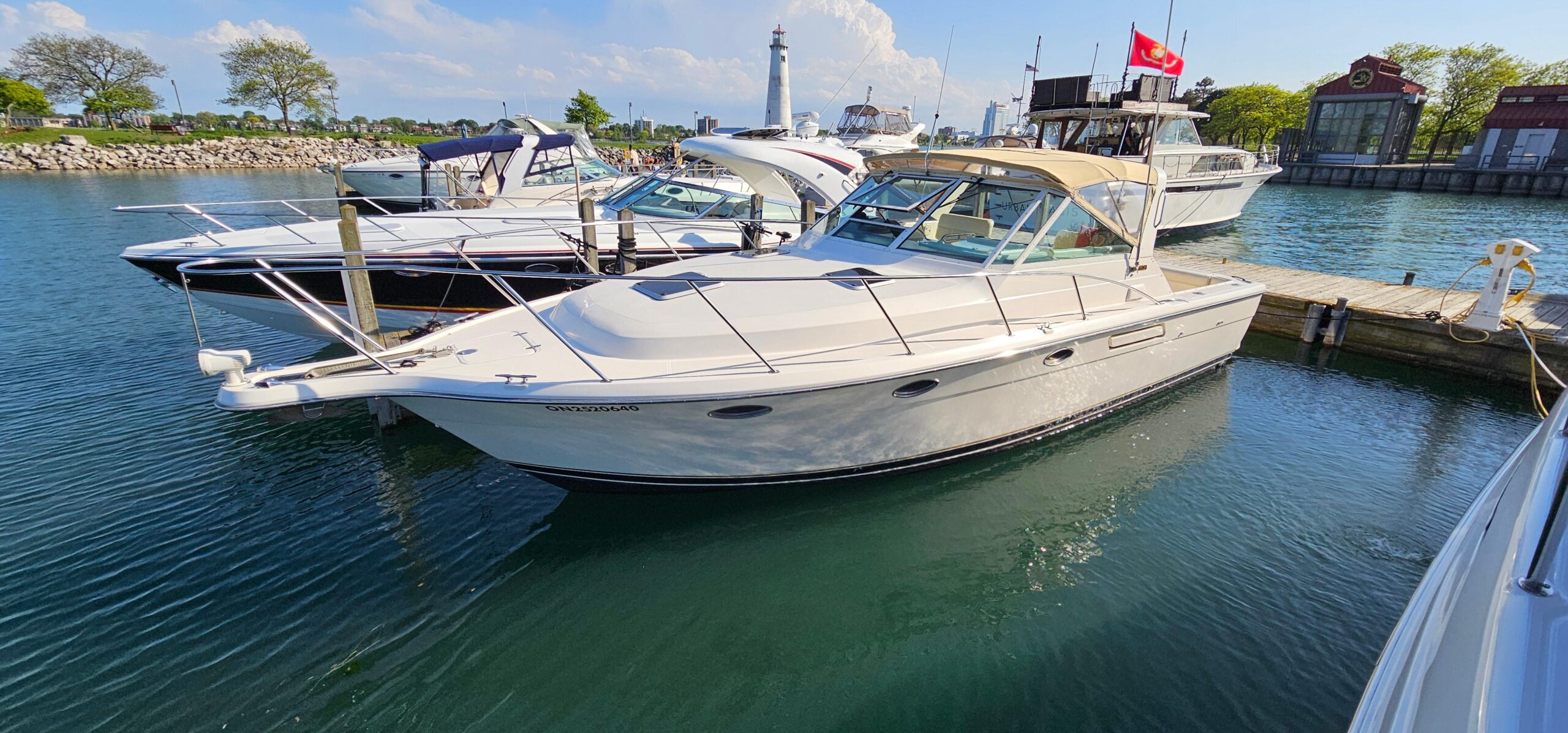 1994 Tiara Yachts 3100 Open