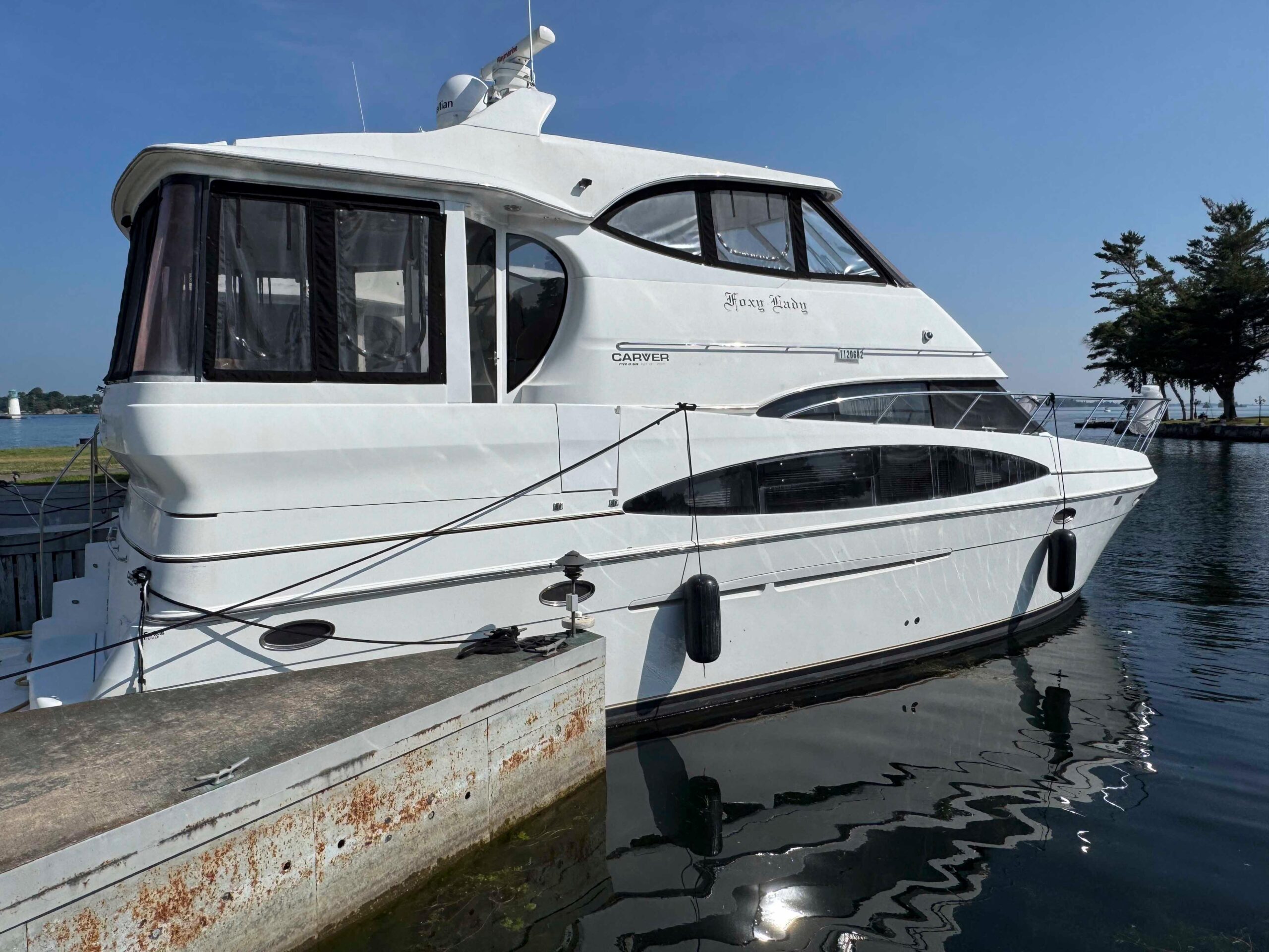 2001 Carver 506 Motor Yacht