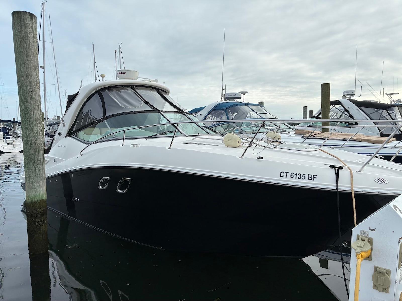 2009 Sea Ray 330 Sundancer