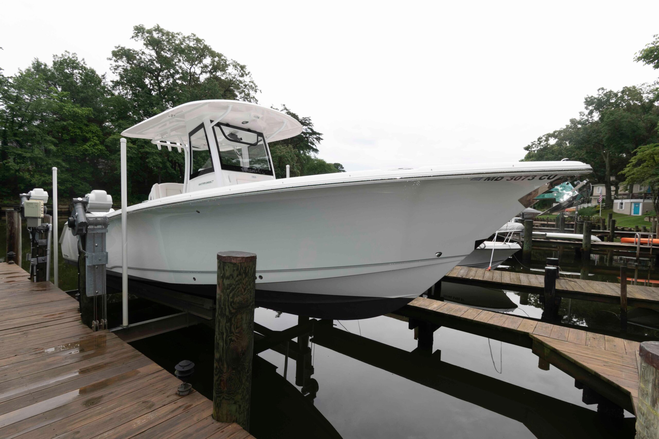 2024 Sea Hunt Ultra 305 SE