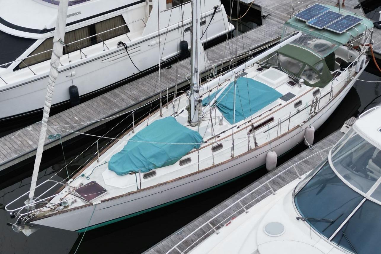 1985 Passport 47