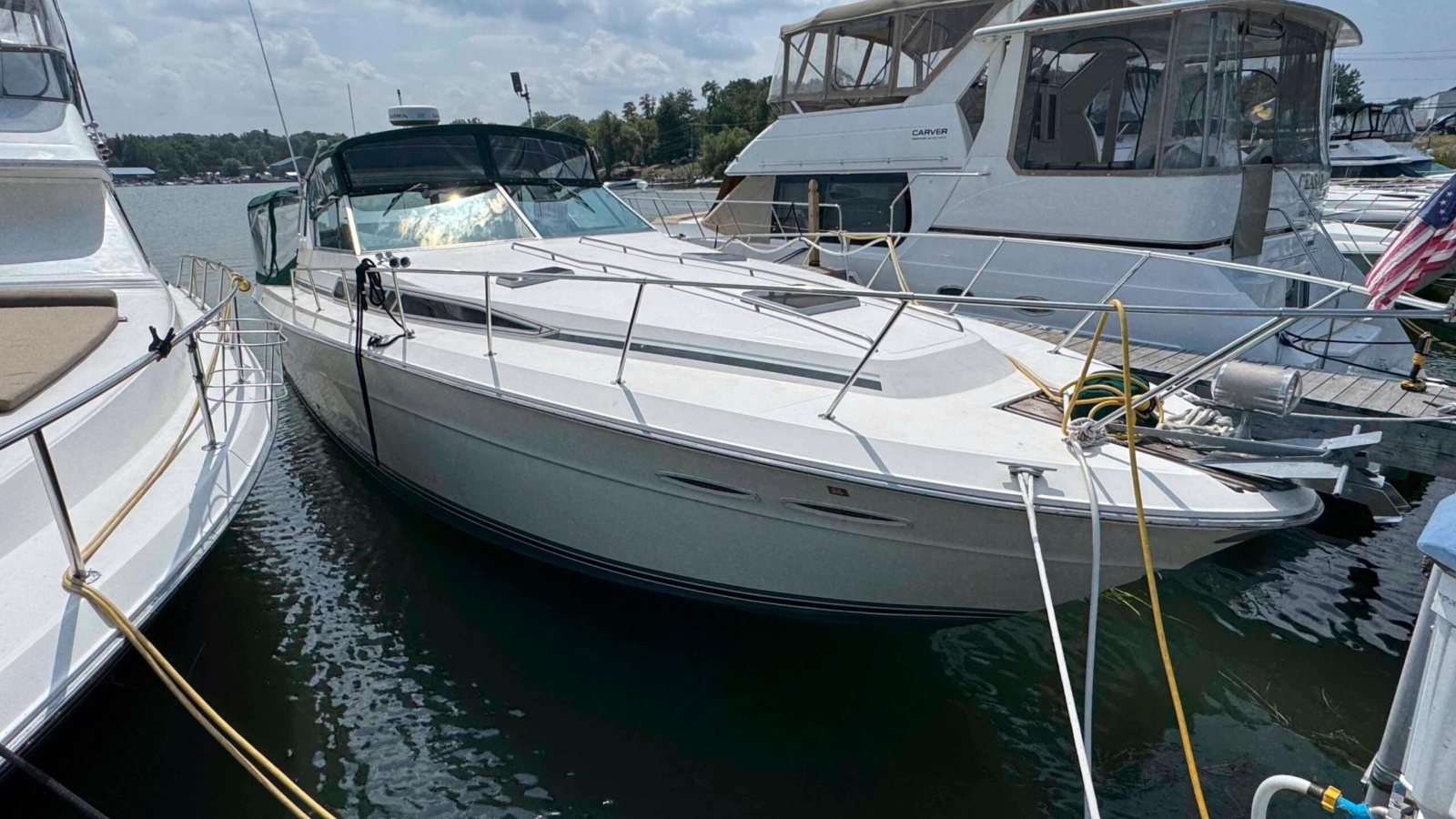 1986-sea-ray-390-express-cruiser-power-9897777-20250813023917303-2.jpg