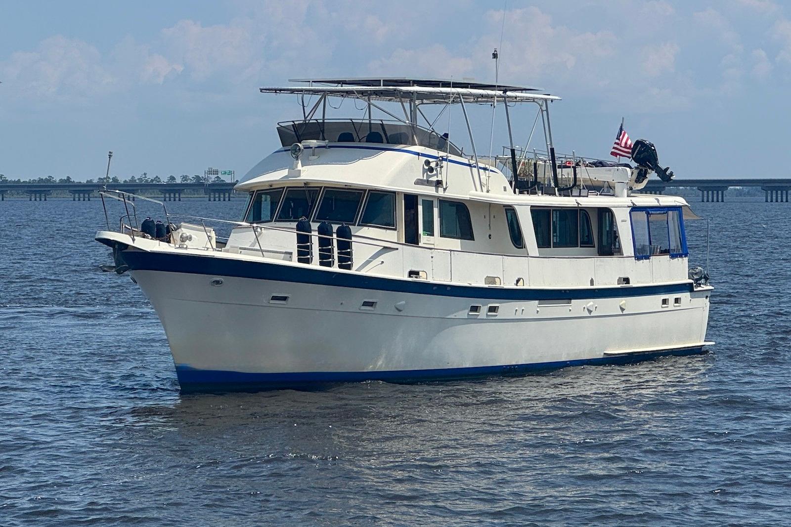 1982 Hatteras 65 Long Range Cruiser