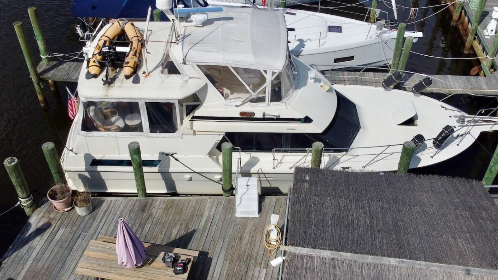 1990-hatteras-40-cockpit-motor-yacht-power-9948312-20250916161439503-2.jpg