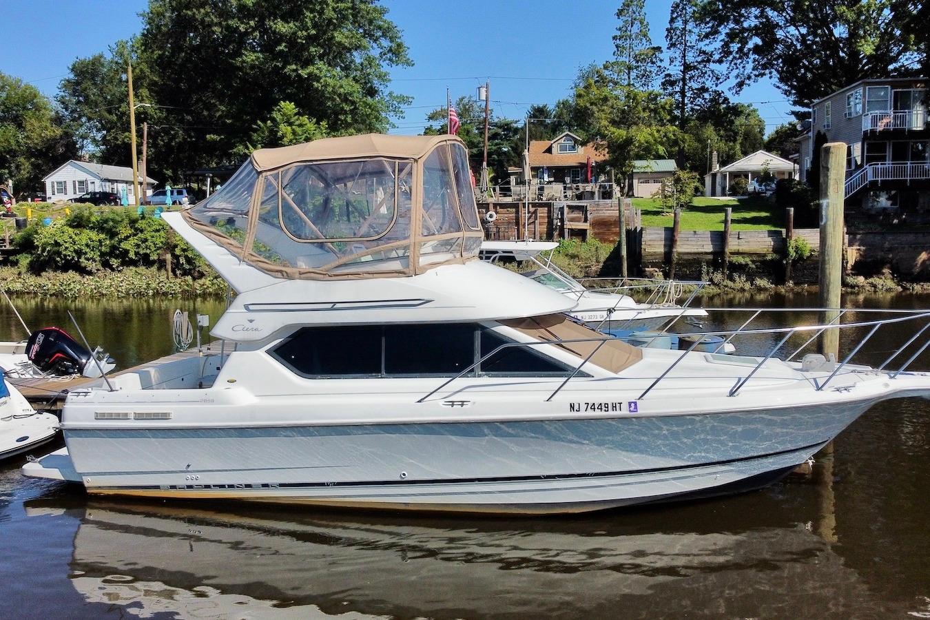 1999 Bayliner 2858 Ciera Command Bridge