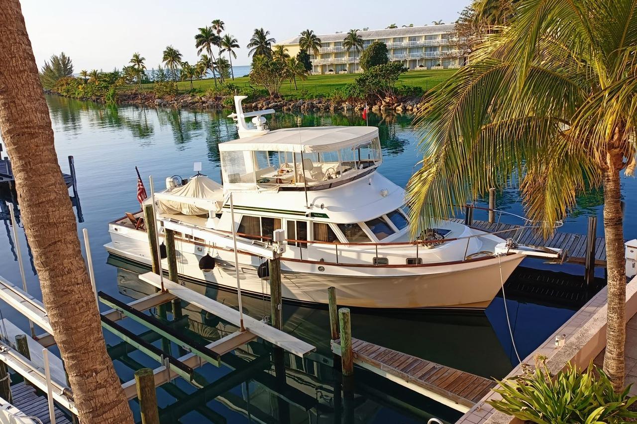 1999 Ocean Alexander 486/510 Classico