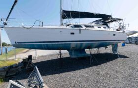 2006 hunter 44 deck salon sail 9888686 20250919114601423 1 at Knot 10 Yacht Sales