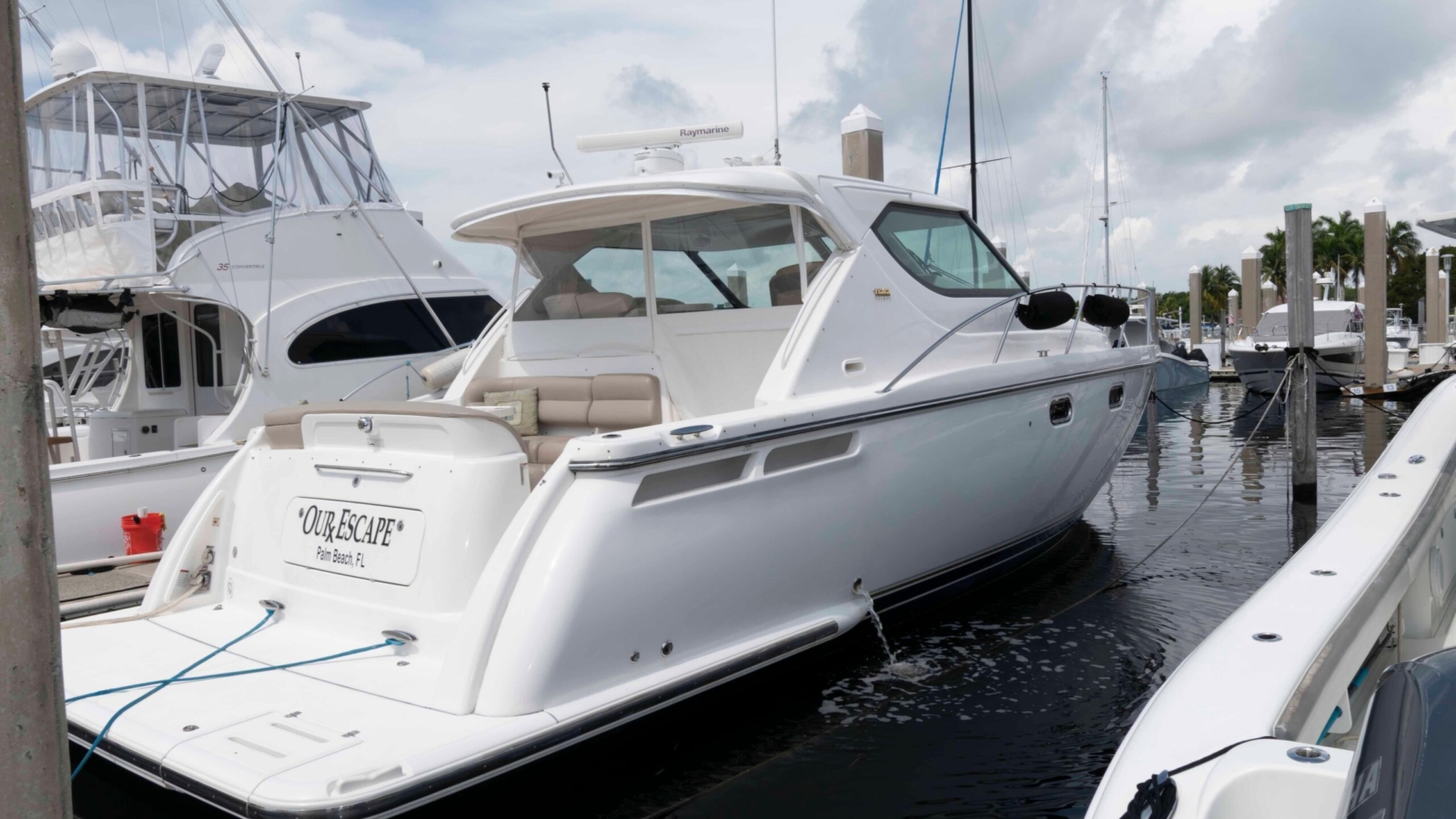 2007-tiara-yachts-4300-sovran-power-9940253-20250909145049884-3.jpg